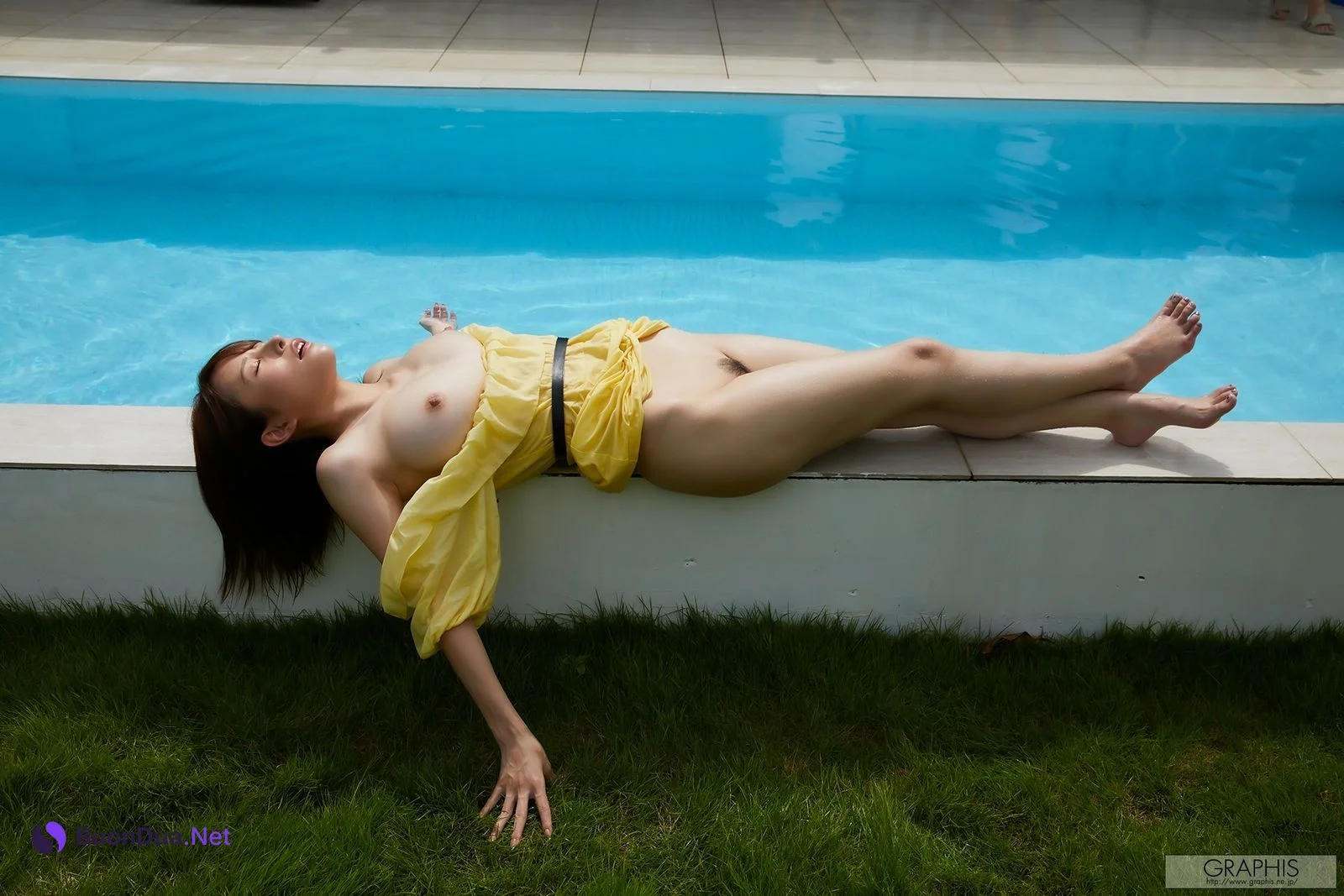 Mayuki Ito 伊藤舞雪, [Graphis] Gals “MORE” Vol.01 - รูปภาพ 9