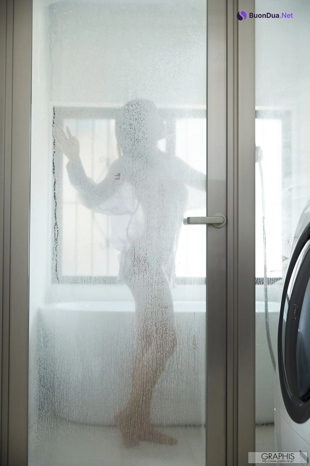 Mayuki Ito 伊藤舞雪, [Graphis] Gals “MORE” Vol.02 - Photo 12