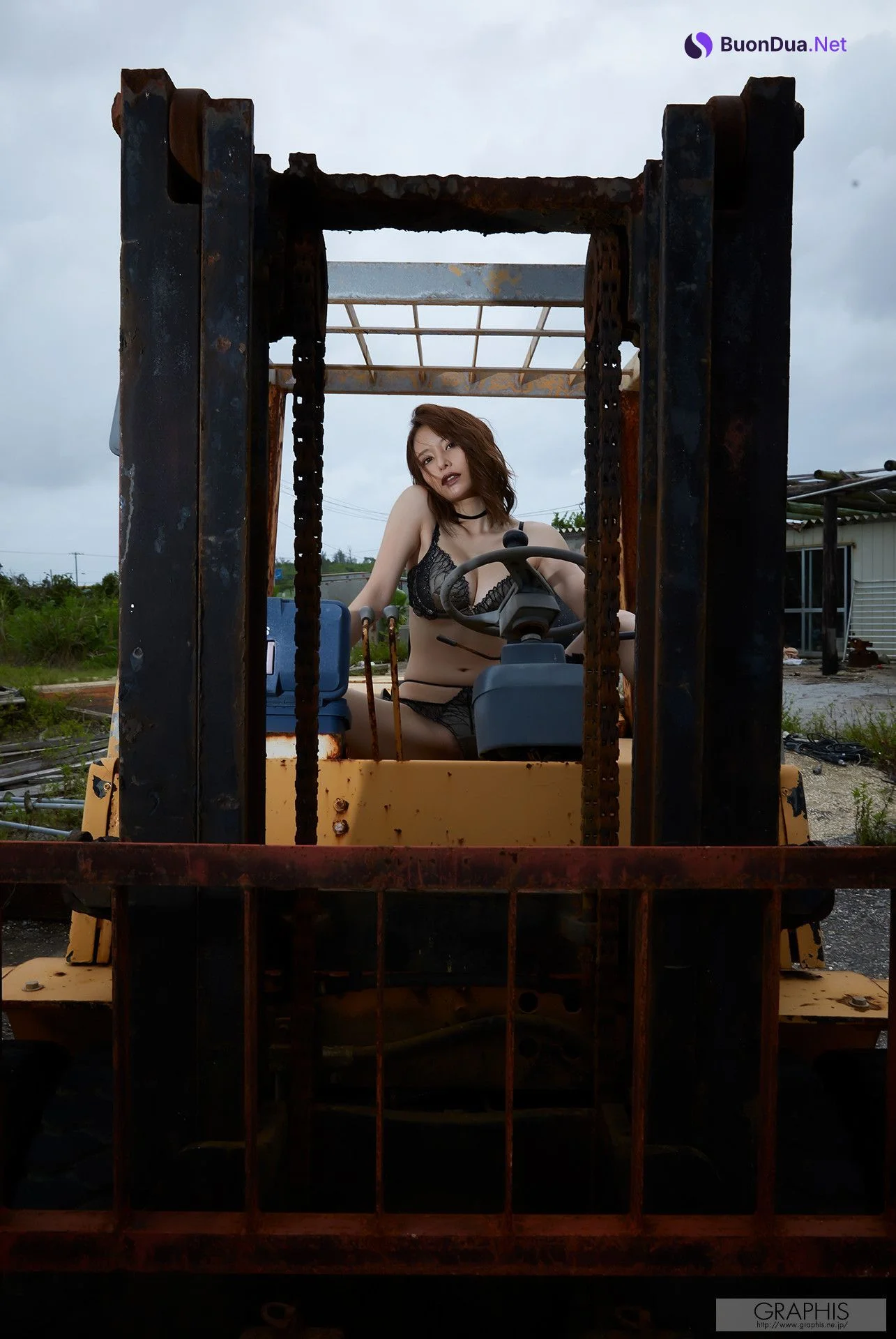 Mayuki Ito 伊藤舞雪, [Graphis] Gals “MORE” Vol.04 - Photo 7