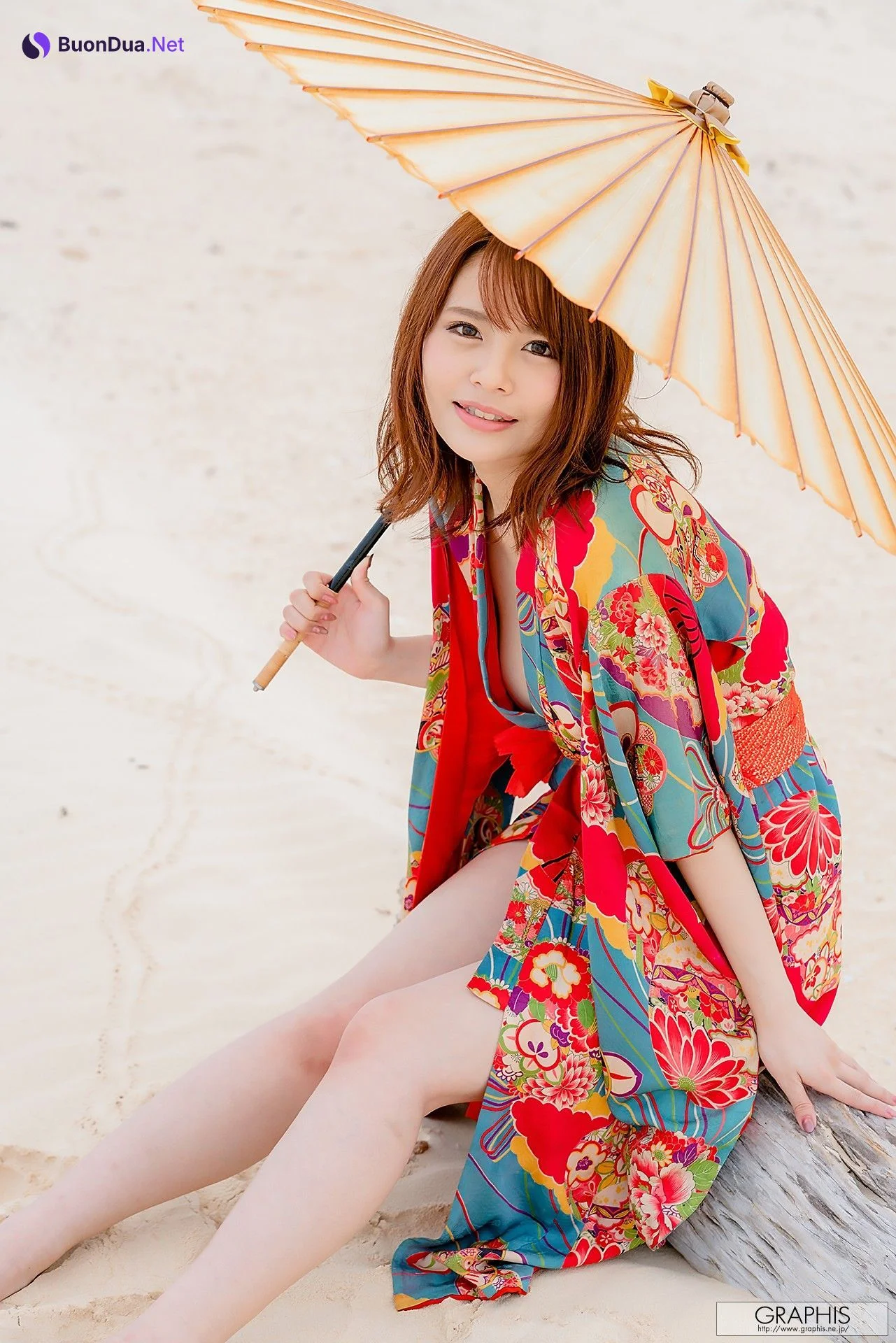 Mayuki Ito 伊藤舞雪, [Graphis] Gals 「Mystery」 Vol.01 - Photo 4