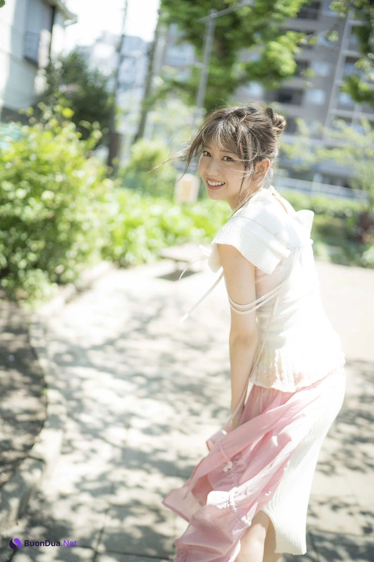 Mayumi Shiraishi 白石まゆみ, ヤンマガデジタル写真集 [グラから見るか？エモから見るか？] Set.01 - Photo 6
