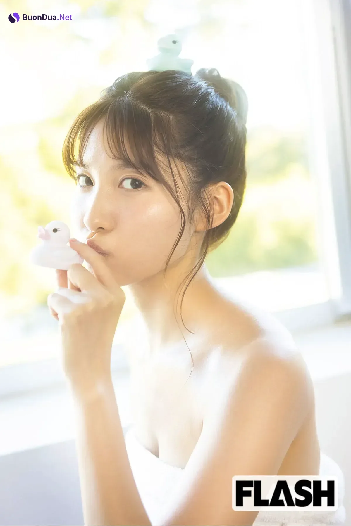 Megu Taniguchi 谷口めぐ, FLASH 2023.10.10 (フラッシュ 2023年10月10日号) - Photo 7