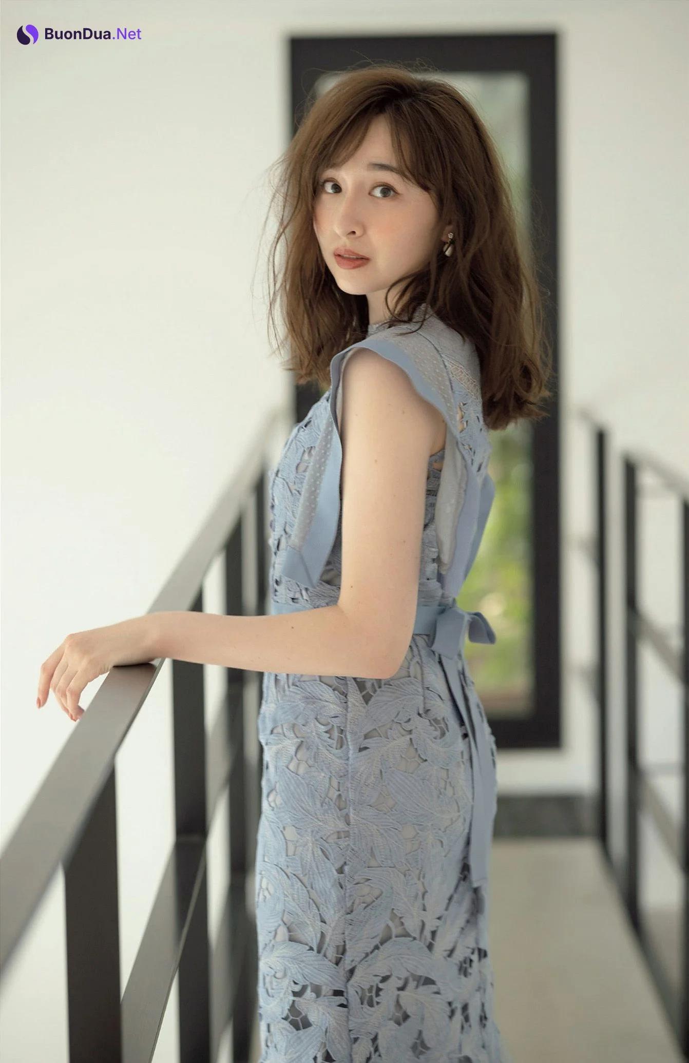 Megu Ugajin 宇賀神メグ, FLASH 2022.05.10 (フラッシュ 2022年5月10日号) - Photo 6