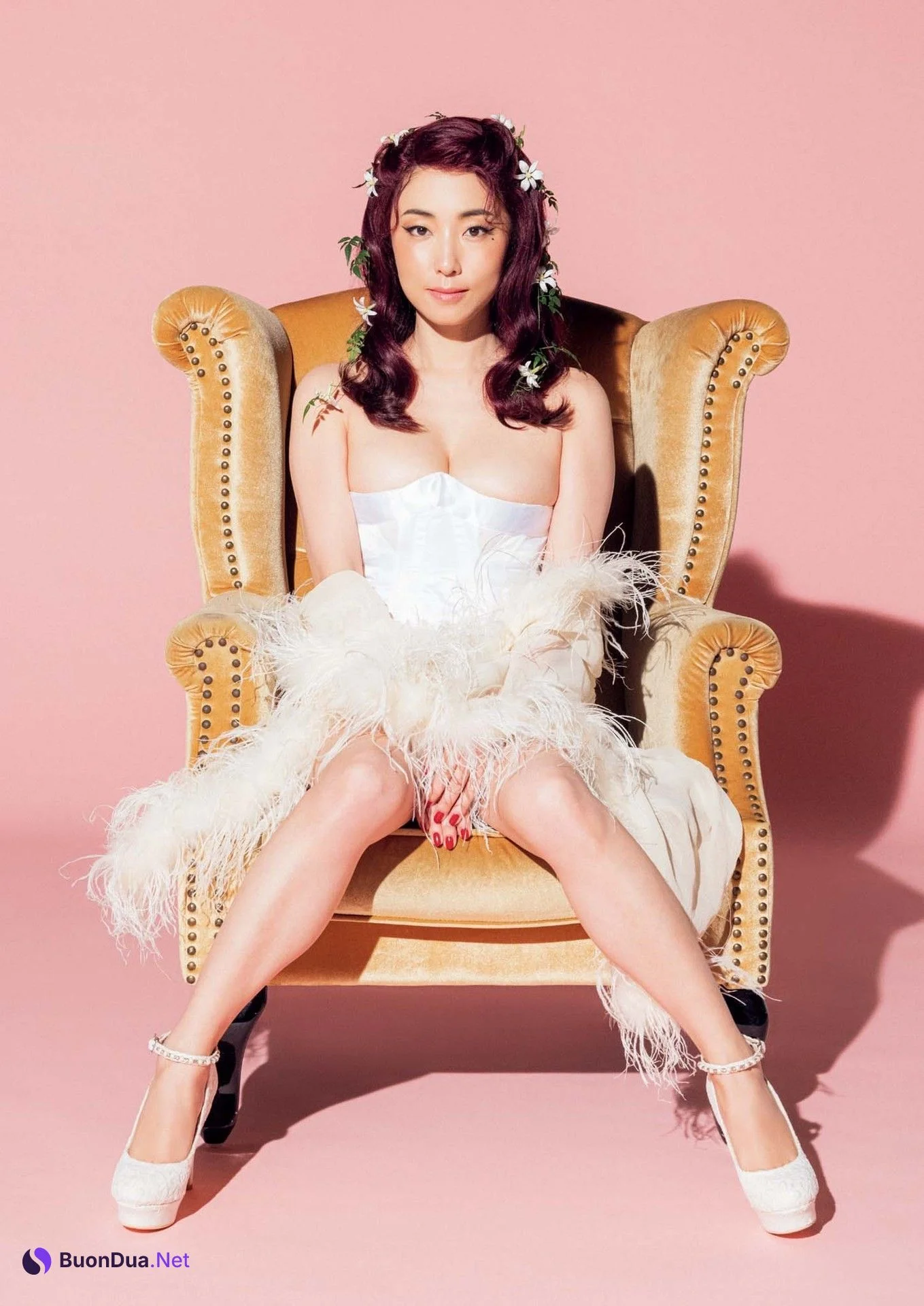 MEGUMI めぐみ, Big Comic Spirits 2024 No.45 (ビッグコミックスピリッツ 2024年45号) - Photo 8