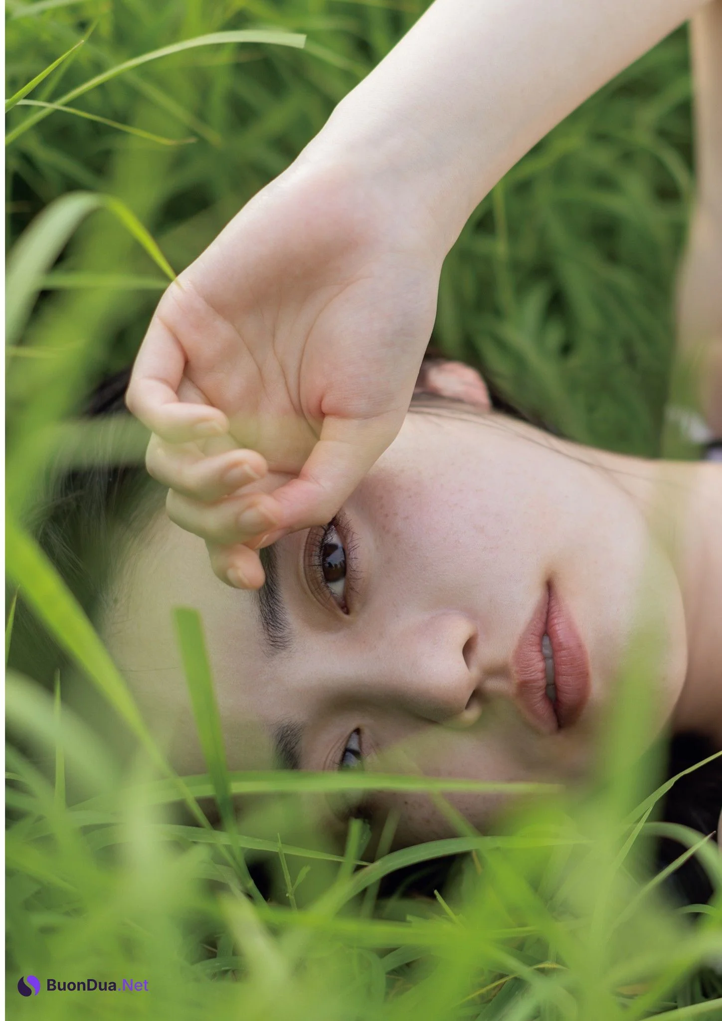 Mei Ishihama 石浜芽衣, 1st写真集 「ひかっている」 Set.03 - Photo 3