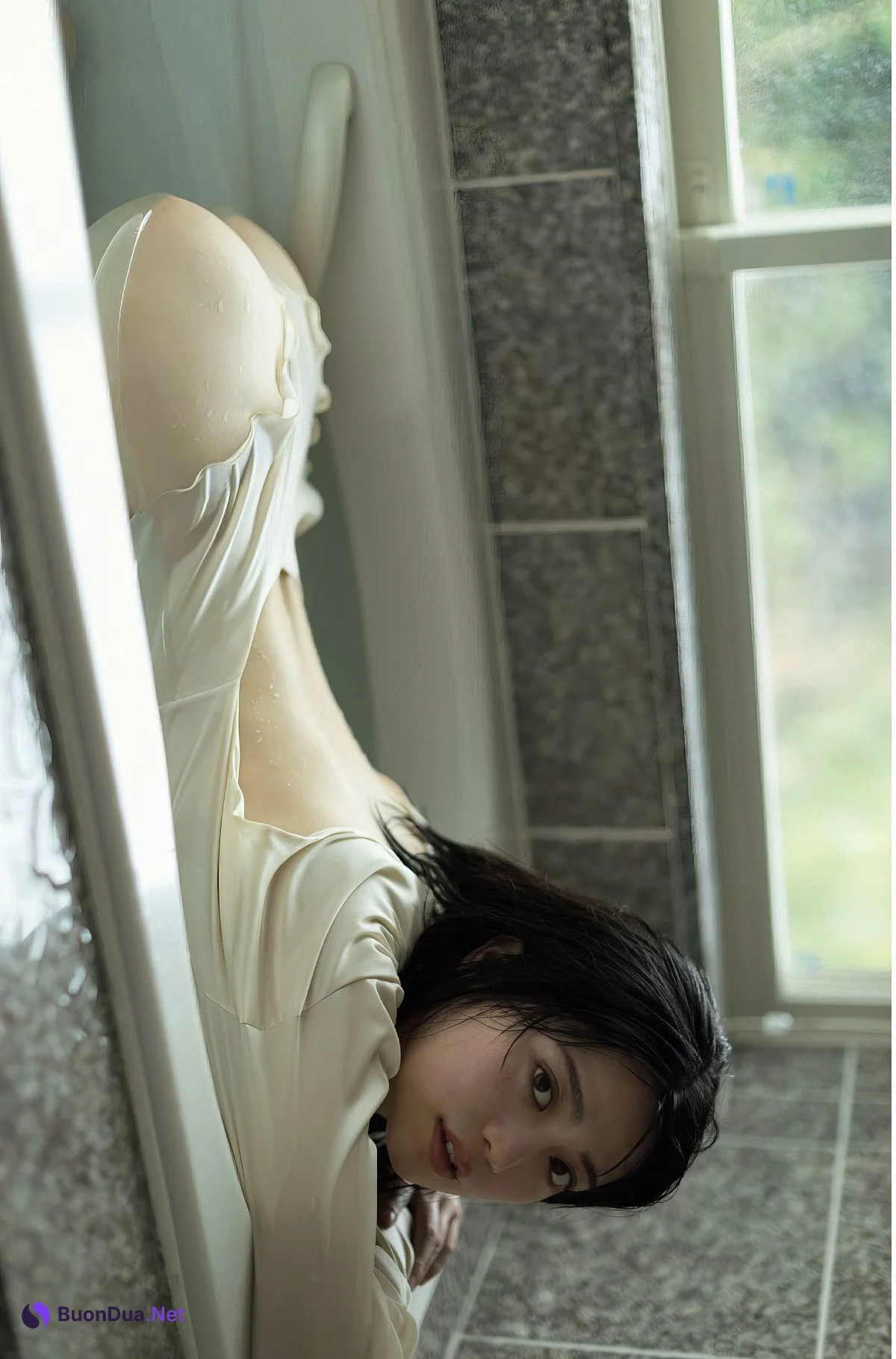 Mei Ishihama 石浜芽衣, FRIDAY 2024.10.25 (フライデー 2024年10月25日号) - รูปภาพ 7