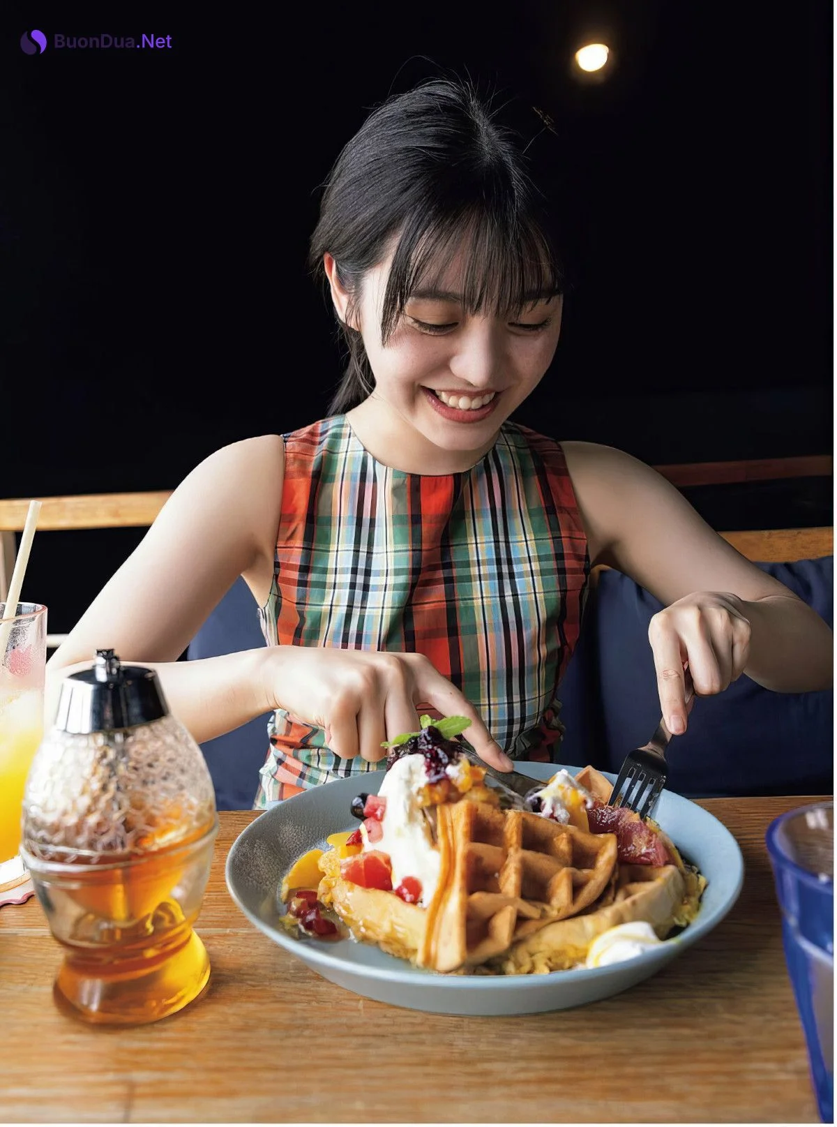Mei Ishihama 石浜芽衣, FRIDAY 2024.10.25 (フライデー 2024年10月25日号) - รูปภาพ 8