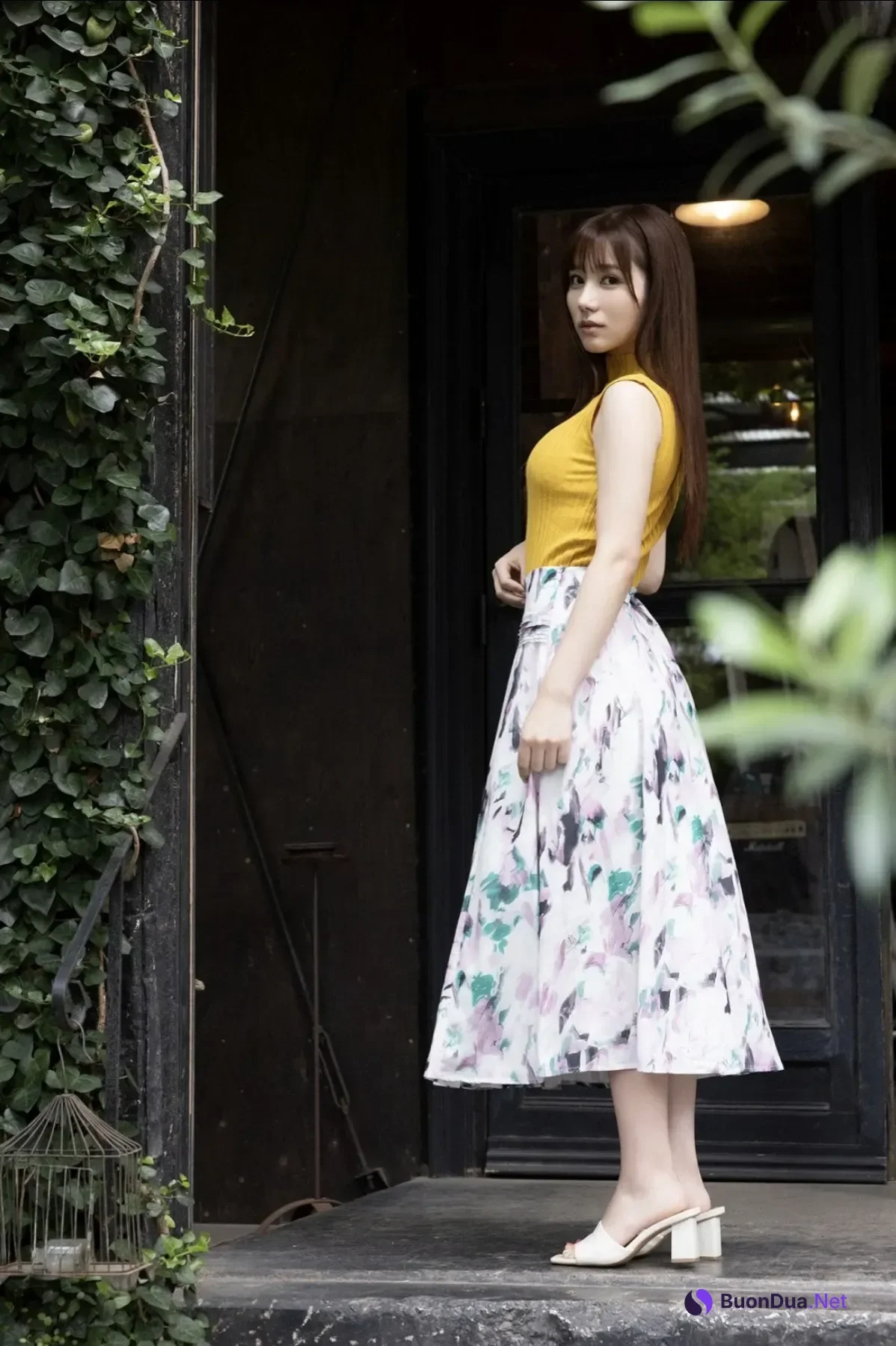 Mei Itsukaichi 五日市芽依, FLASHデジタル写真集 No.1抱きたい女 - Photo 3