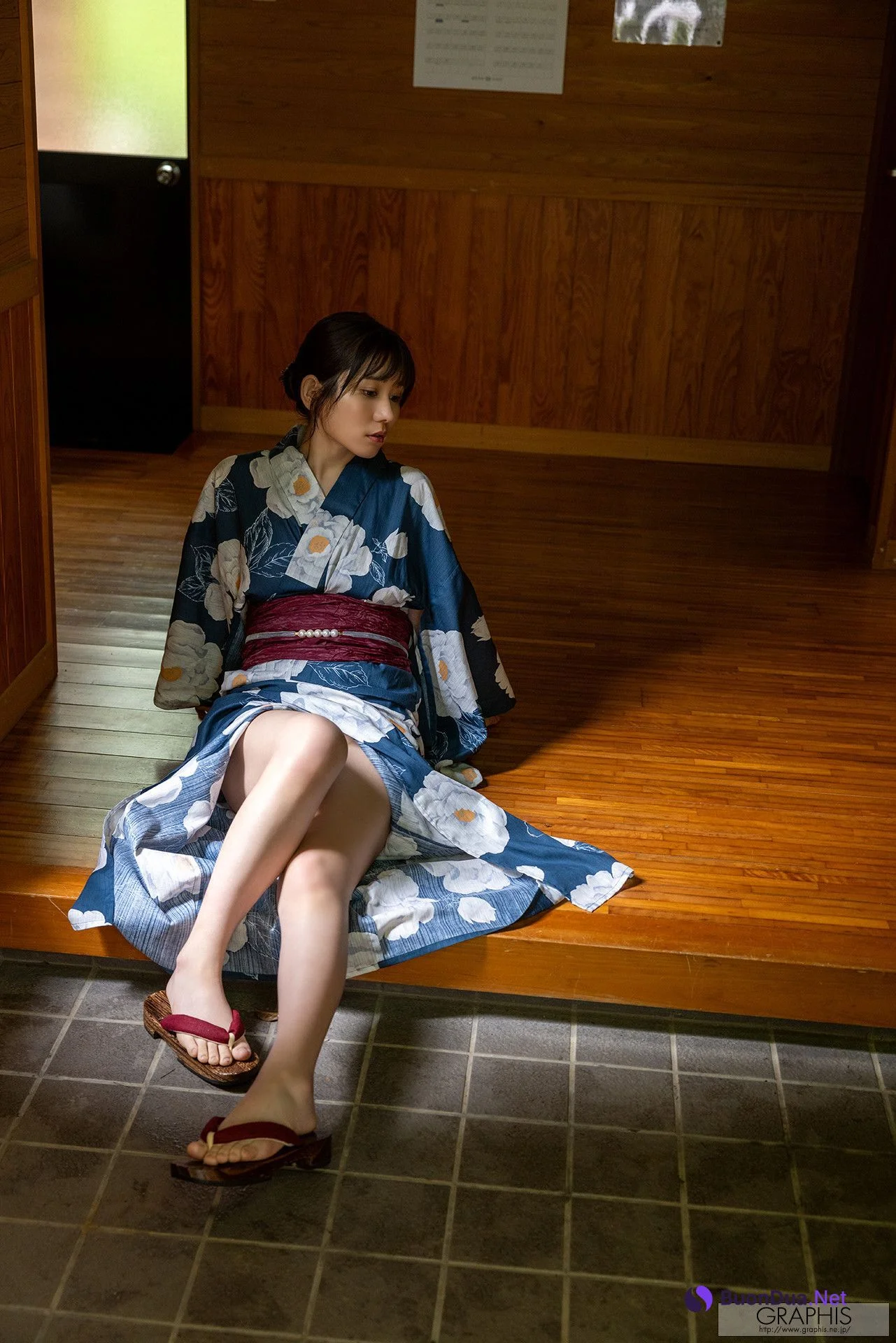 Mei Itsukaichi 五日市芽依, Graphis Special Gravure 「Vacation」 Vol.02 - Photo 14
