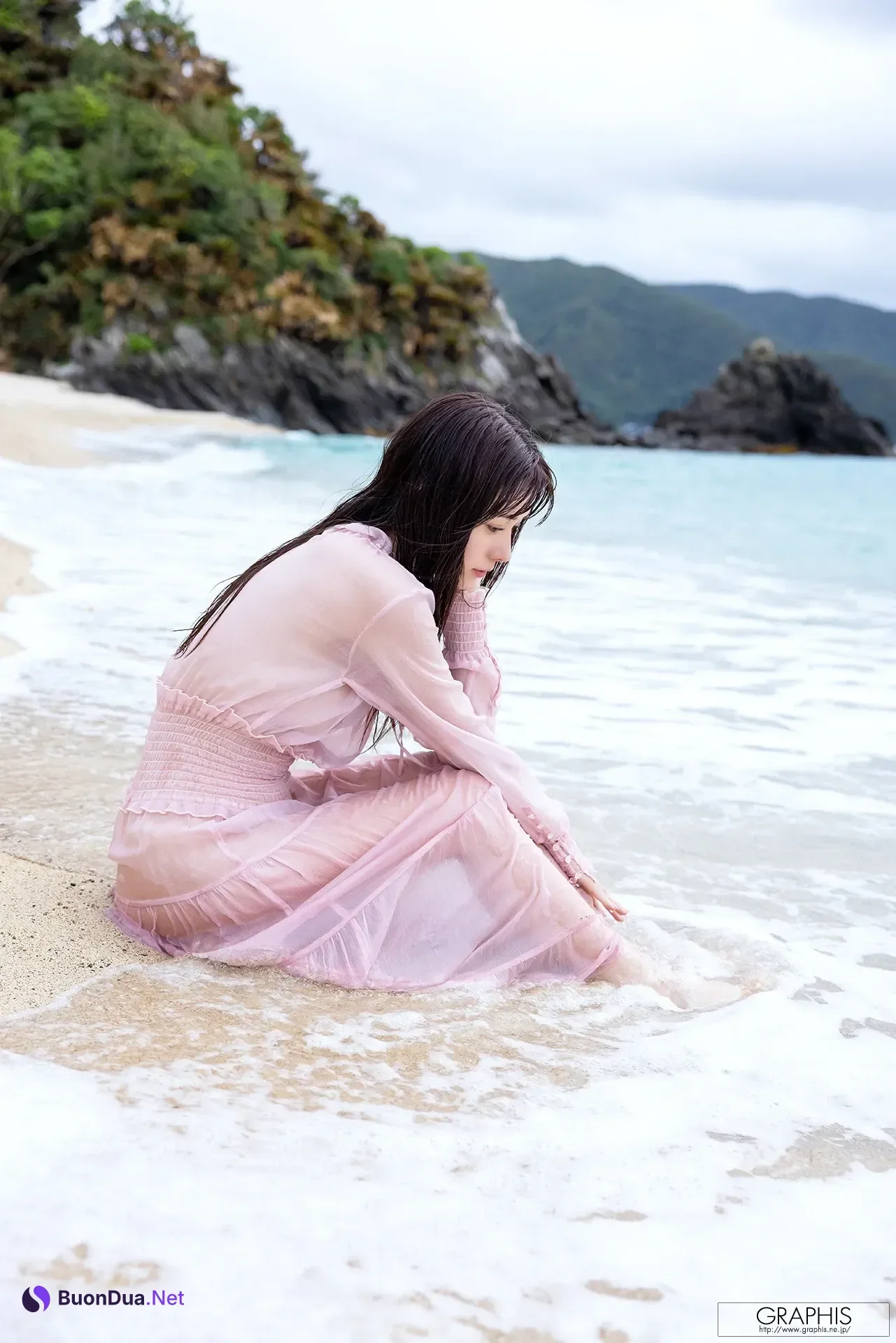 Mei Itsukaichi 五日市芽依, Graphis Special Gravure 「Vacation」 Vol.06 - Photo 19