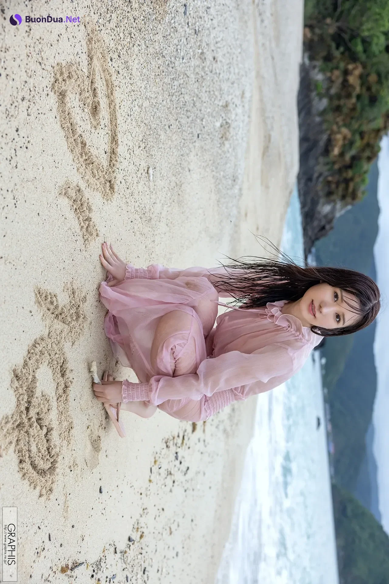 Mei Itsukaichi 五日市芽依, Graphis Special Gravure 「Vacation」 Vol.07 - Photo 3