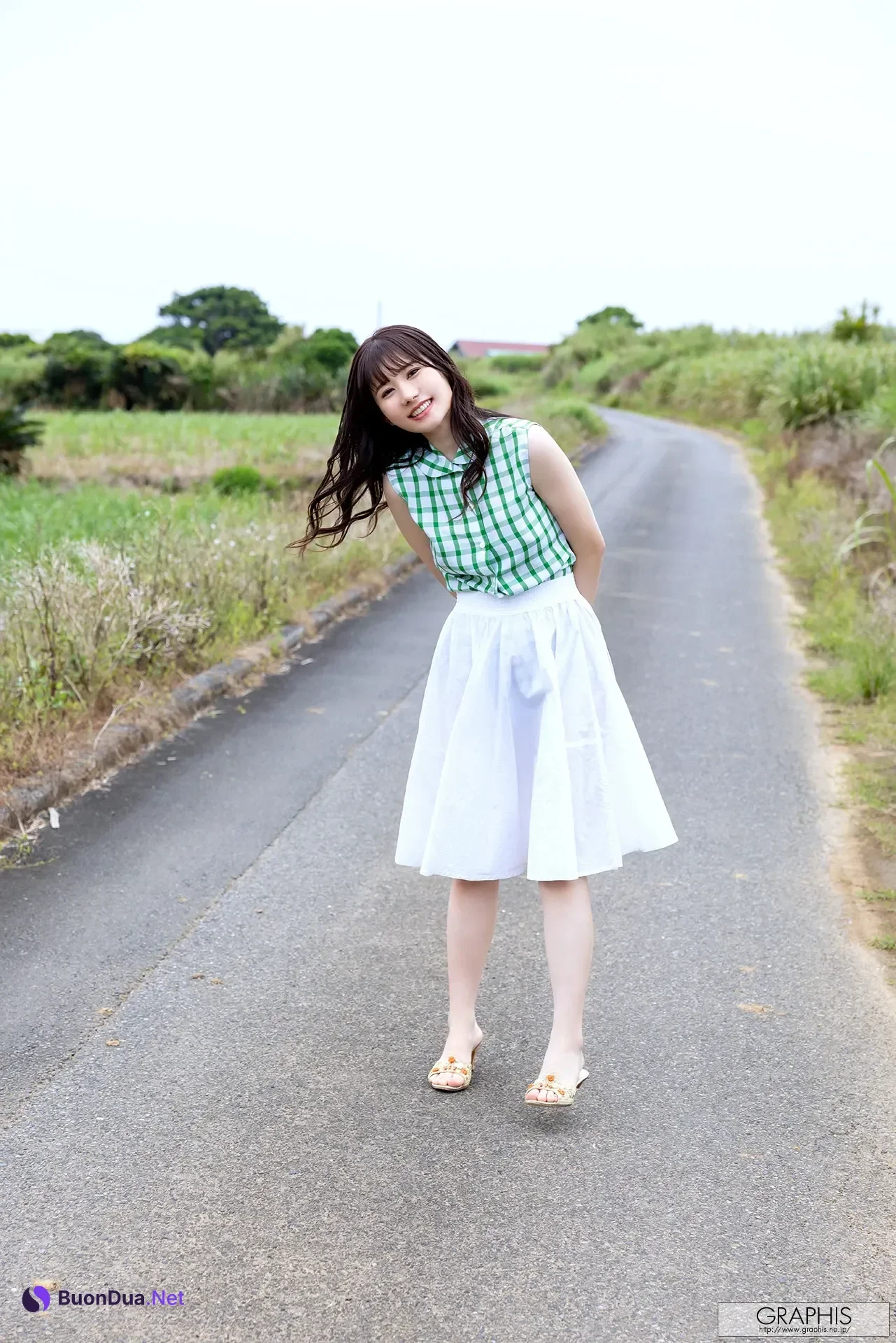 Mei Itsukaichi 五日市芽依, Graphis Special Gravure 「Vacation」 Vol.08 - Photo 16
