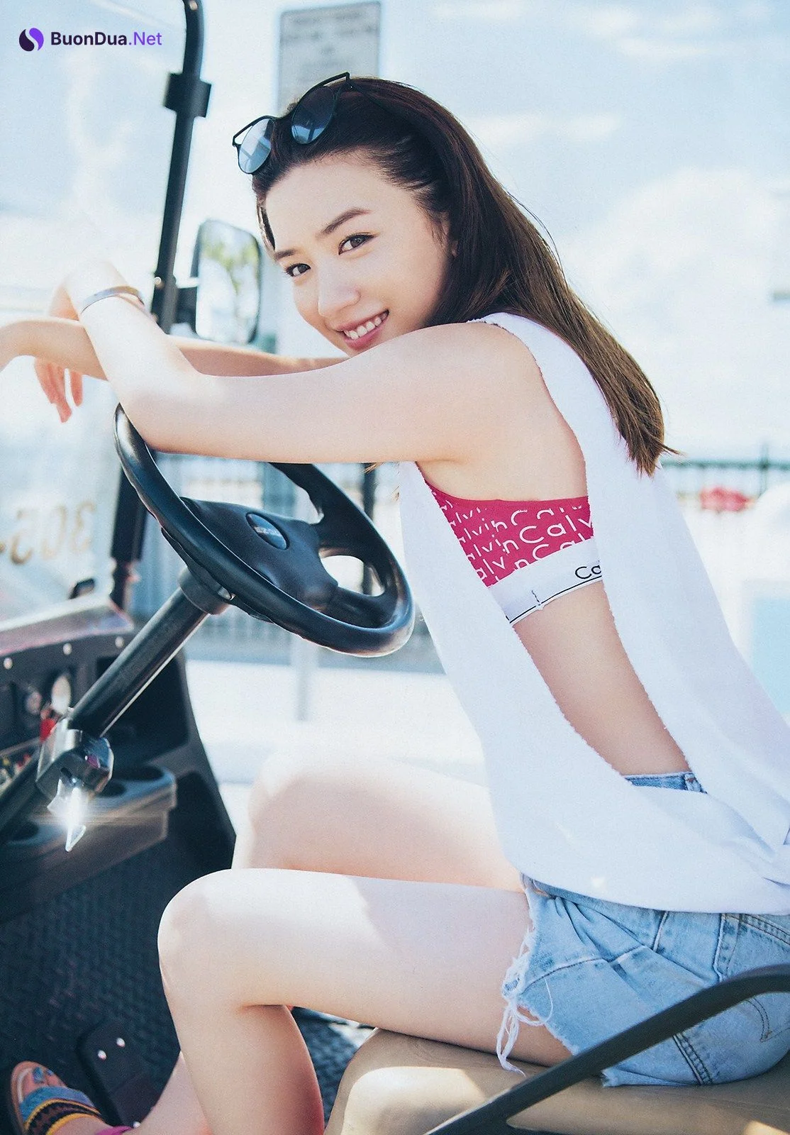 Mei Nagano 永野芽郁, Big Comic Spirits 2019 No.16 (ビッグコミックスピリッツ 2019年16号) - Photo 4