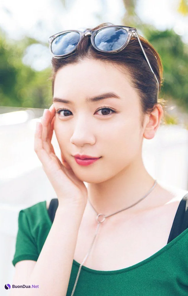 Mei Nagano 永野芽郁, Big Comic Spirits 2019 No.16 (ビッグコミックスピリッツ 2019年16号) - Photo 8