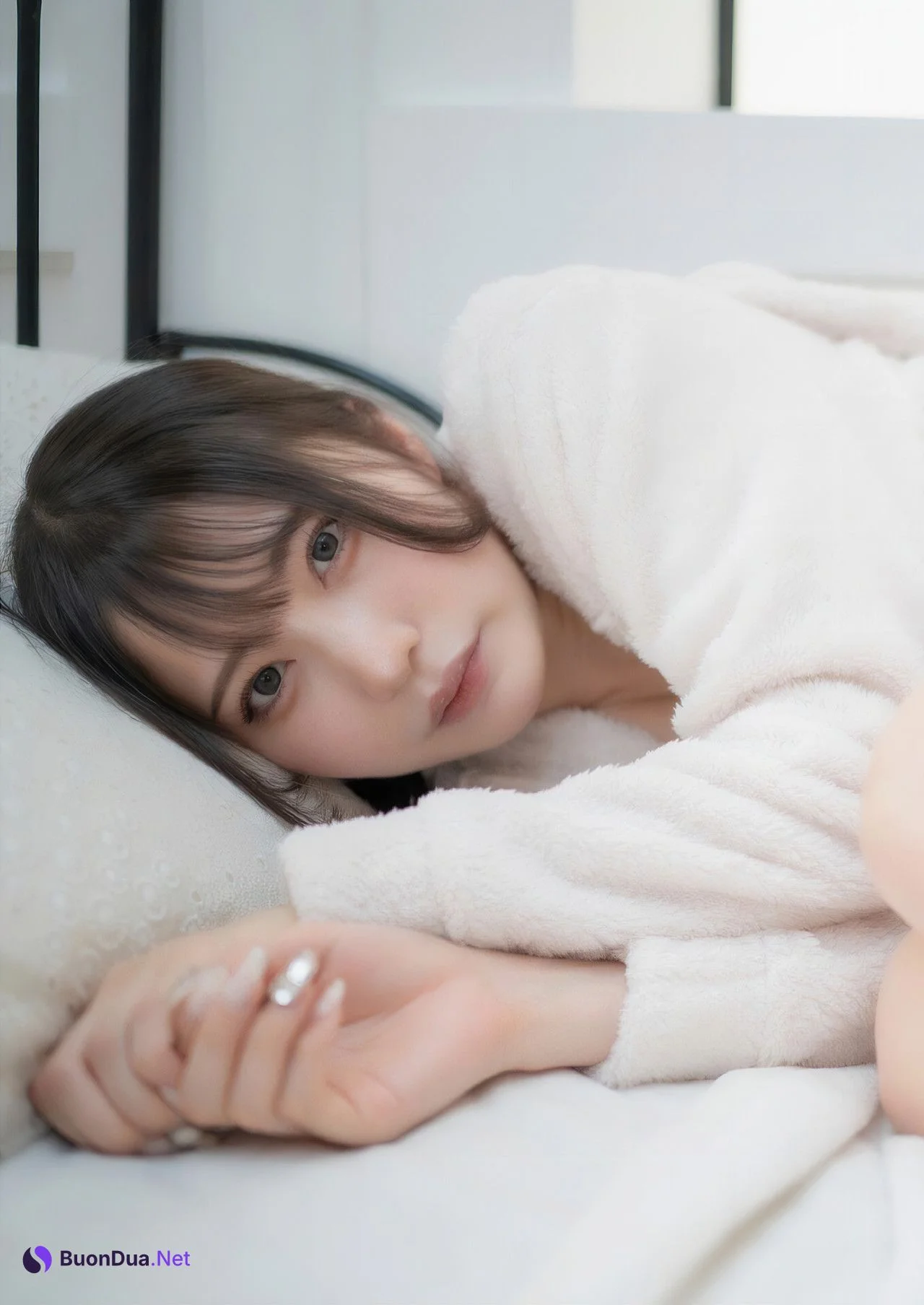 MEI 芽衣, グラビア写真集 「えちらぶに愛して」 Set.04 - Photo 3