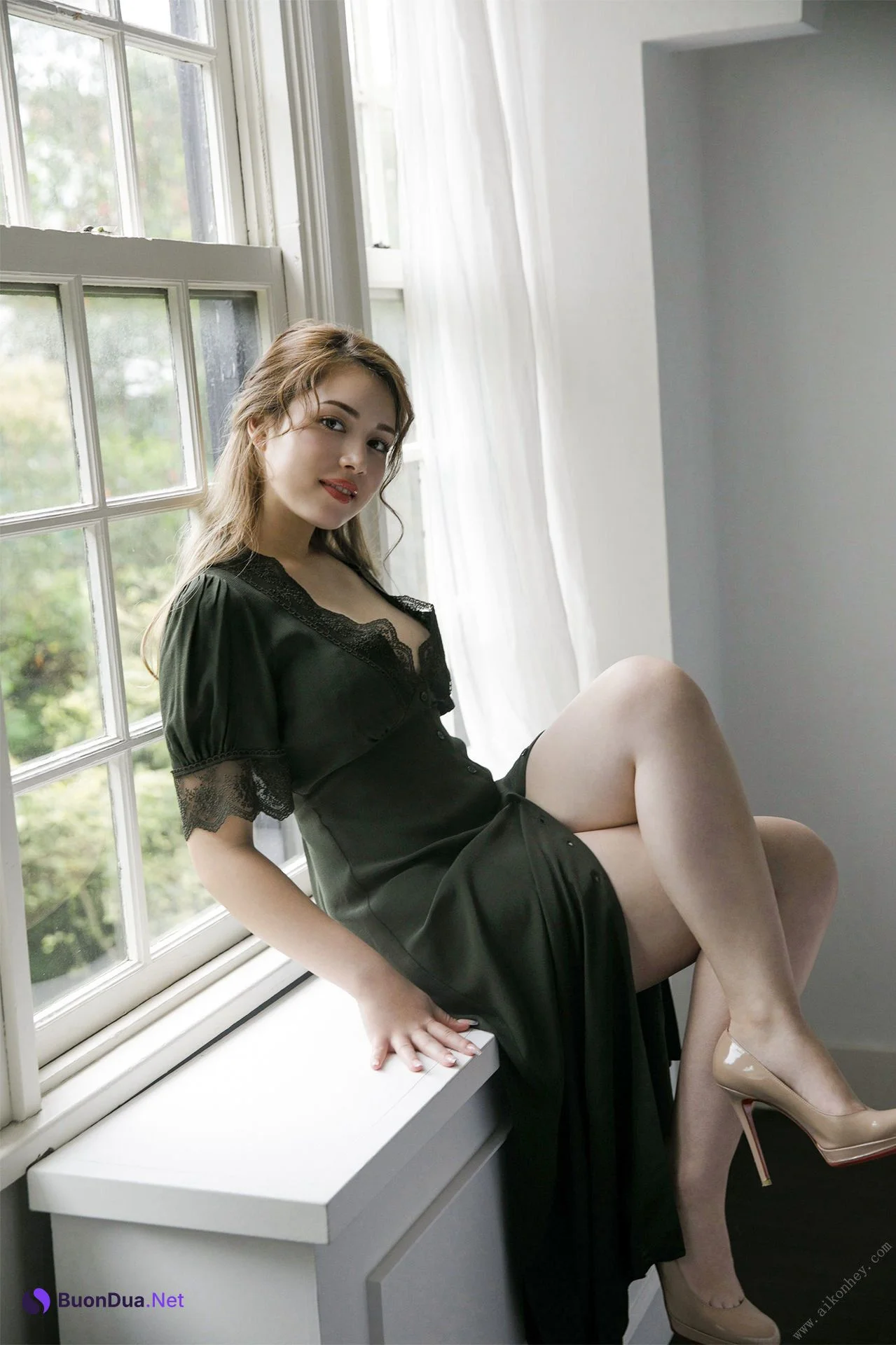 Michelle Megumi ミッシェル愛美, ＦＲＩＤＡＹデジタル写真集 『２０歳の絶世美女ヌード ｖｏｌ．２』 Set.03 - Photo 2