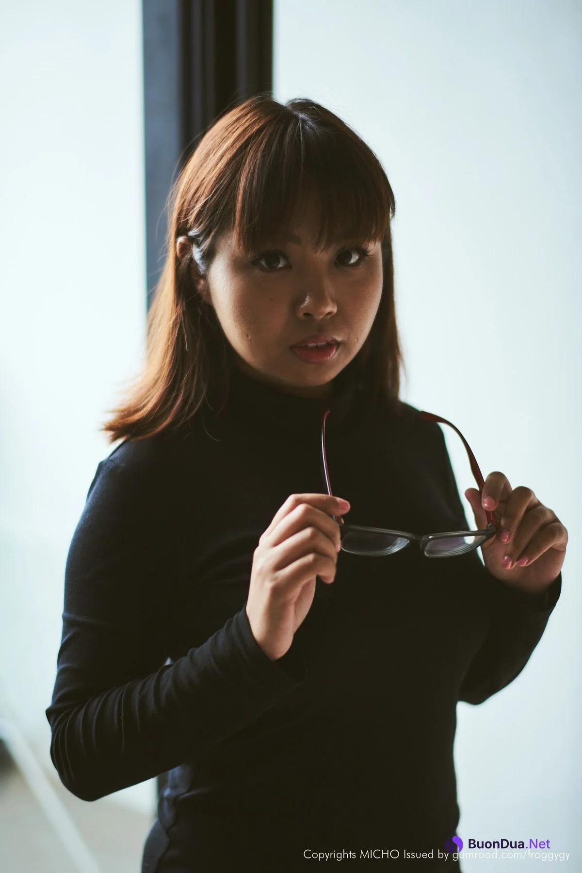 Micho Teh, [Patreon] Glasses & Black Turtleneck - Photo 2