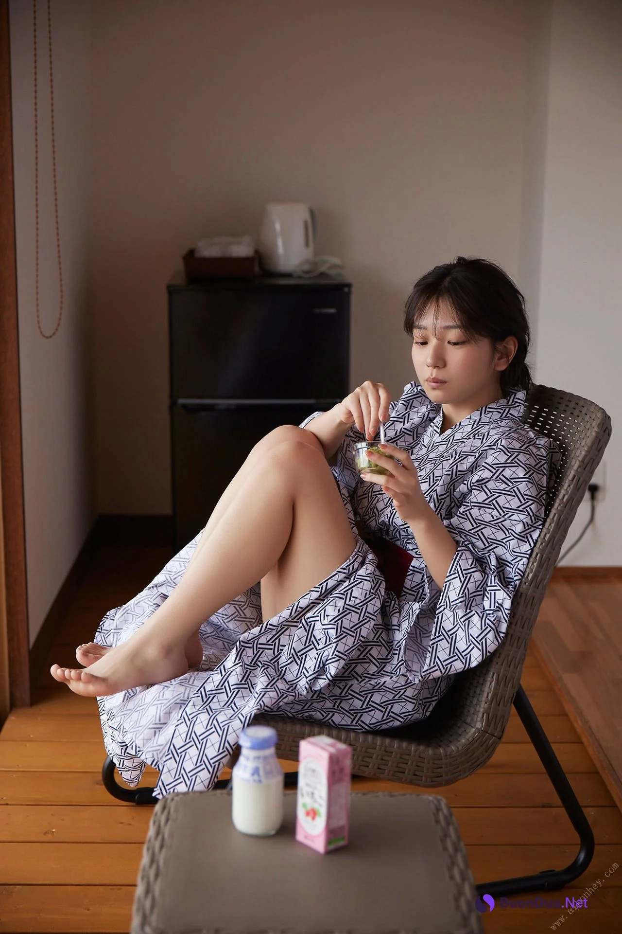 Midori Nagatsuki 長月翠, ヤングチャンピオンデジグラ 「湯煙と翠と。」 Set.01 - Photo 8