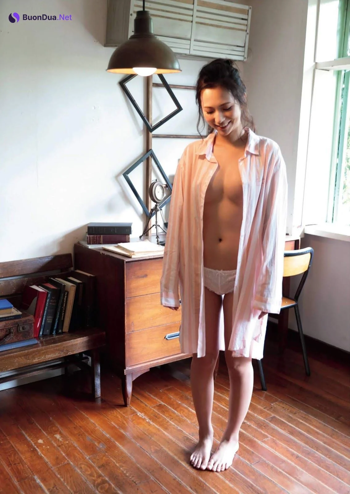 Miho Machiyama 街山みほ, FRIDAY 2019.08.16 (フライデー 2019年8月16日号) - Photo 5