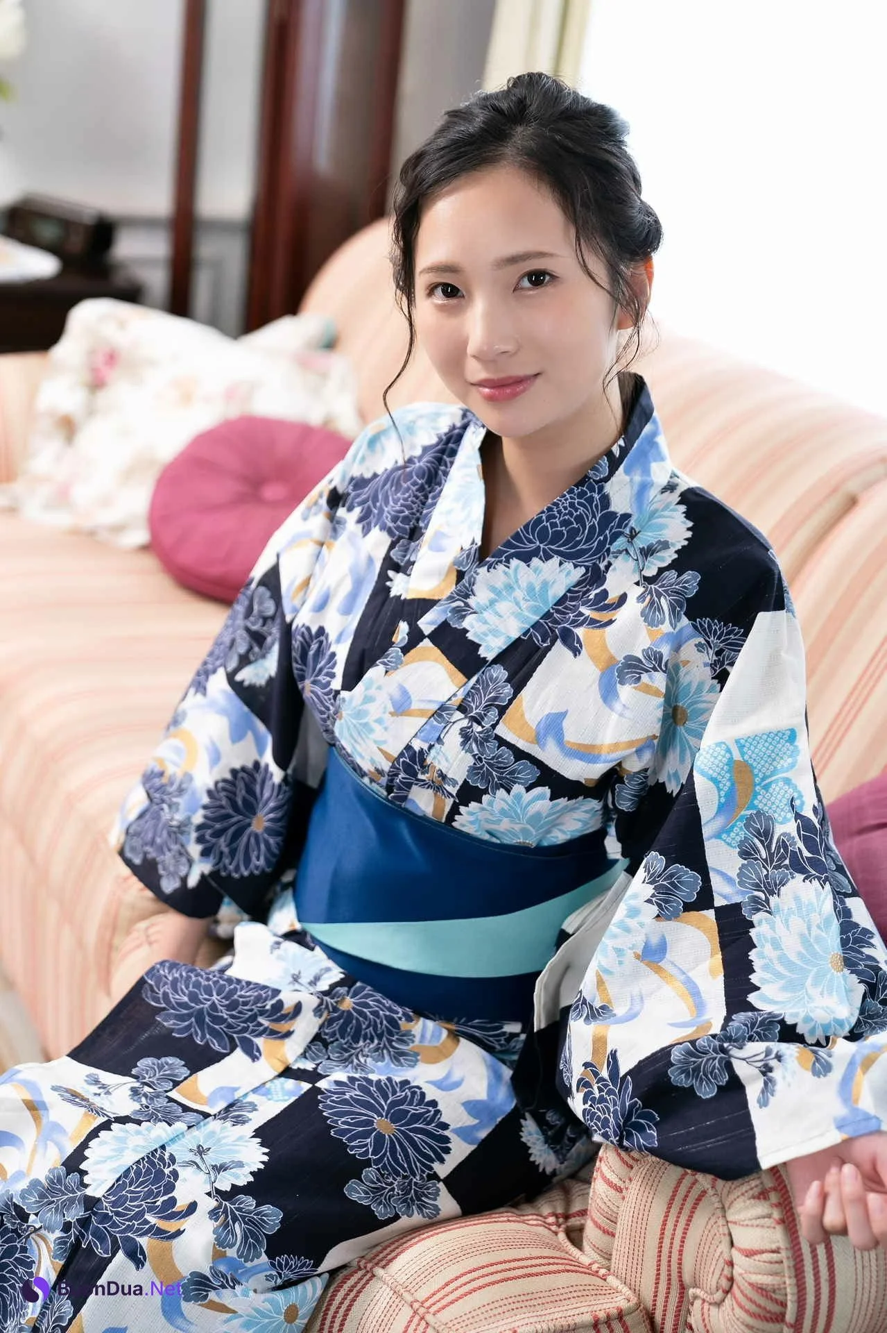 Miho Machiyama 街山みほ, idolpost 写真集 「煌めく紺碧の」 Set.02 - Photo 5