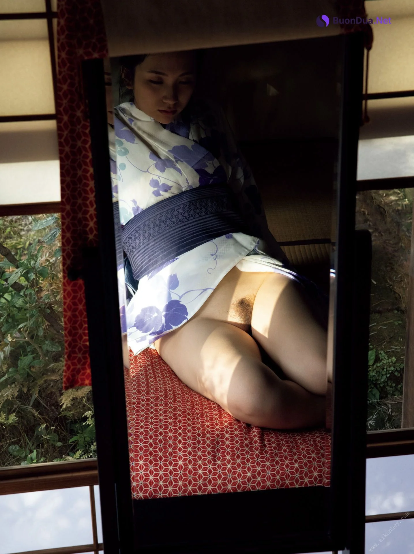 Miho Machiyama 街山みほ, デジタル写真集 「Ｓｃａｒｌｅｔ」 Set.03 - Photo 4