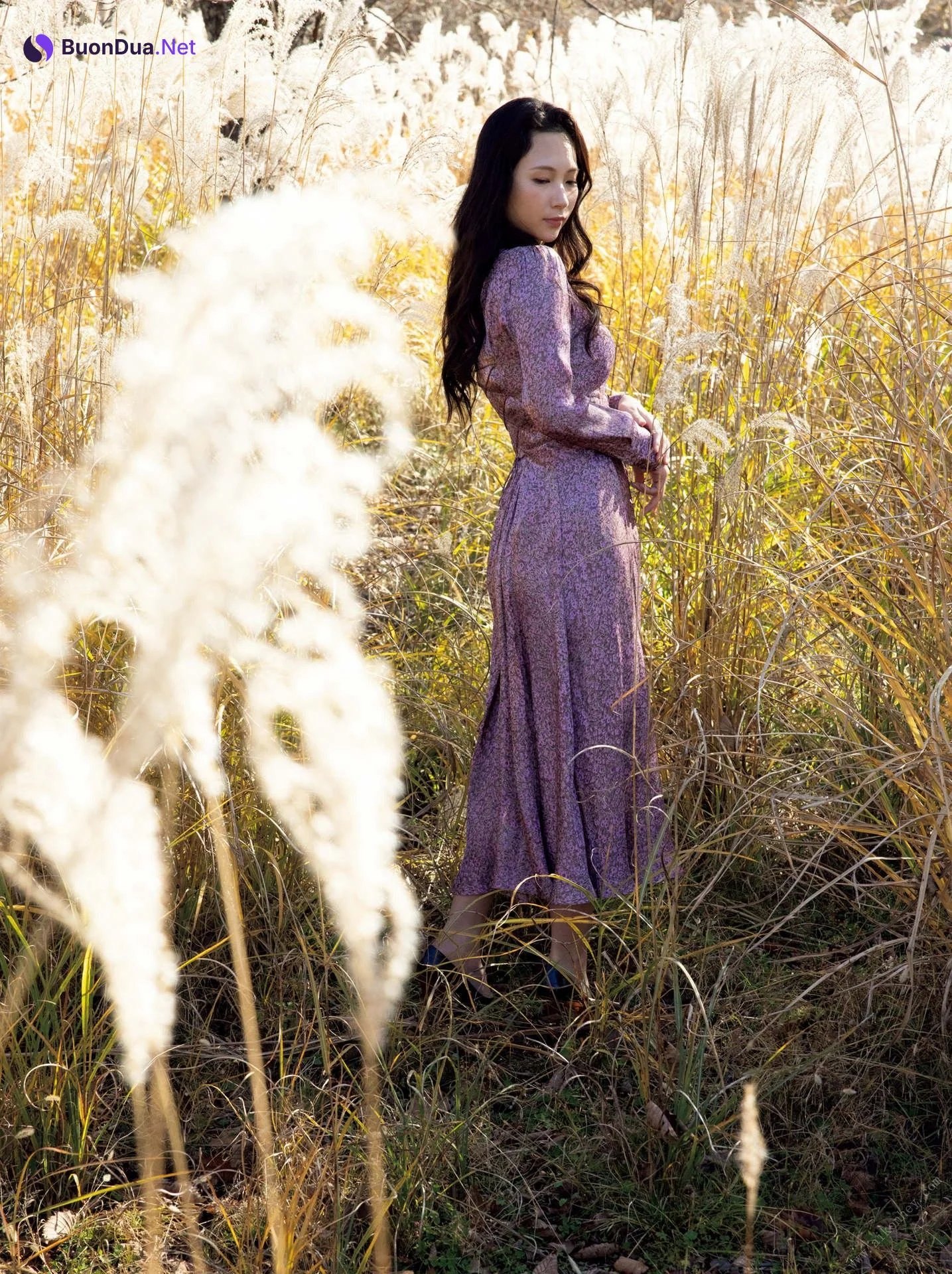 Miho Machiyama 街山みほ, デジタル写真集 「Ｓｃａｒｌｅｔ」 Set.06 - Photo 2