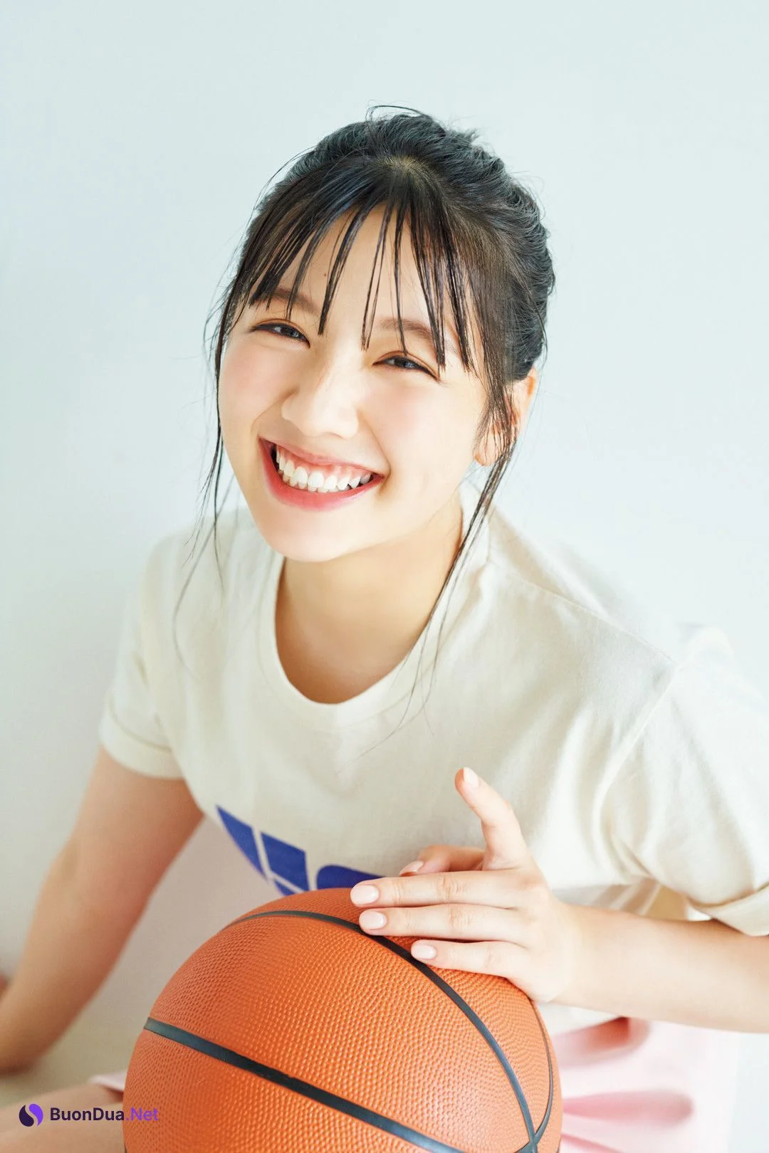 Miho Watanabe 渡邉美穂, FLASH 2023.07.18 (フラッシュ 2023年7月18日号) - Photo 7