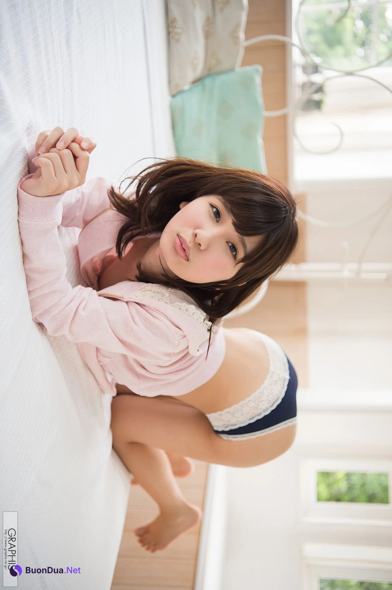 Mii Kurii 栗衣みい, [Graphis] First Gravure 初脫ぎ娘 Vol.02 - รูปภาพ 12