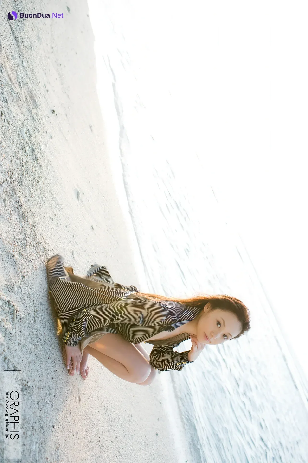 Miina Yoshihara 吉原ミィナ, Graphis First Gravure 初脱ぎ娘 Set.03 - Photo 12