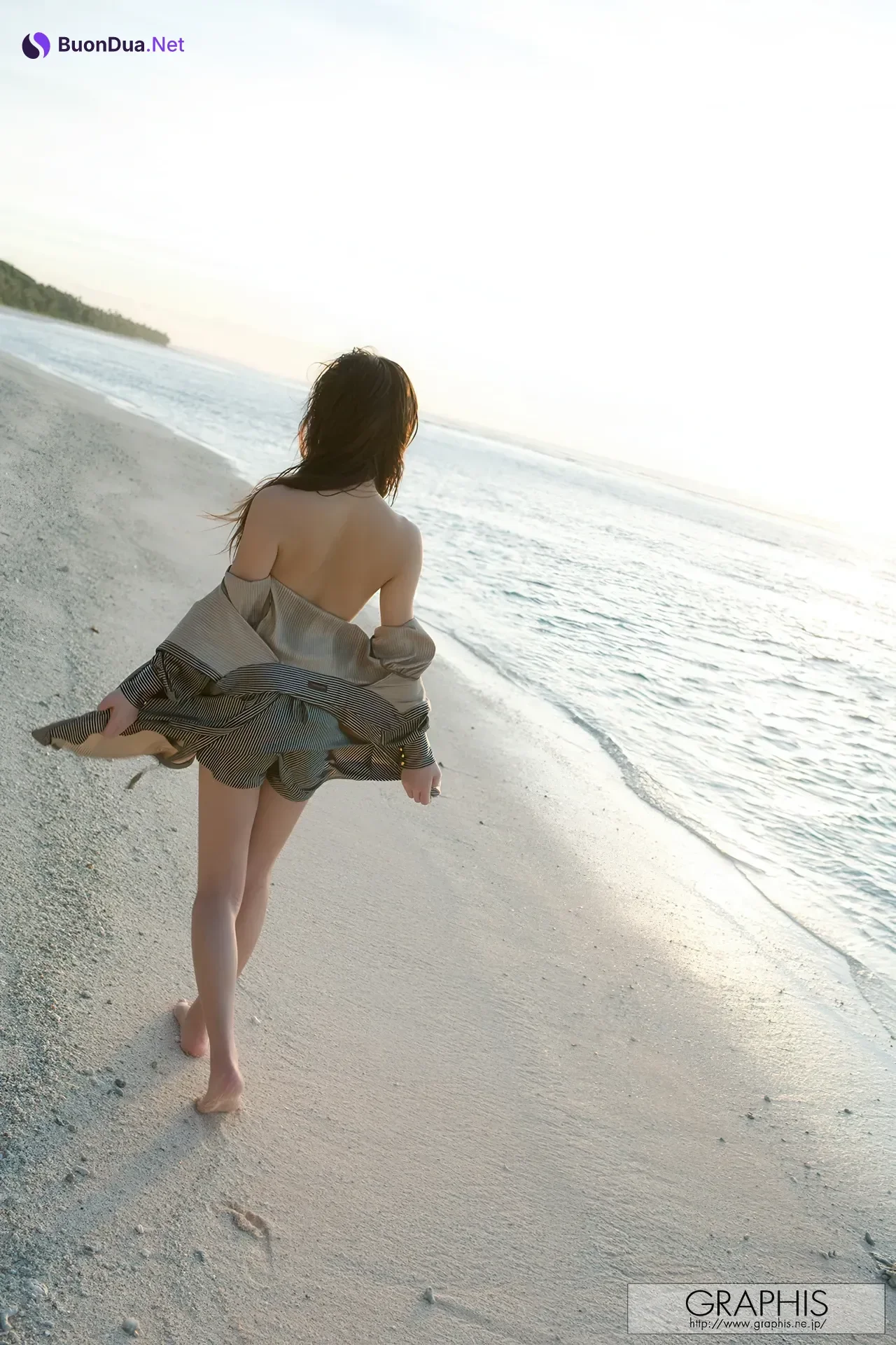 Miina Yoshihara 吉原ミィナ, Graphis First Gravure 初脱ぎ娘 Set.03 - Photo 15