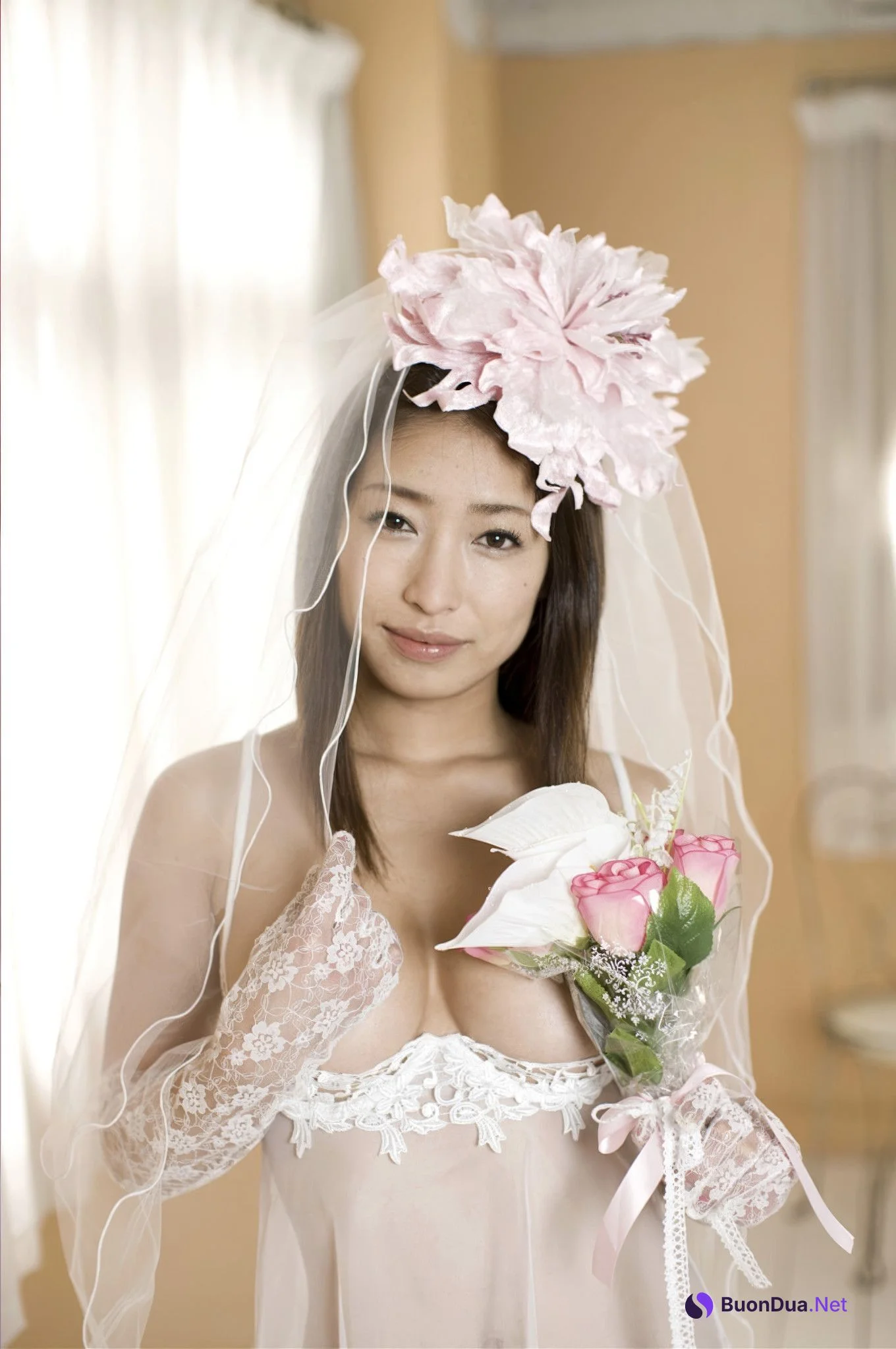Mika Kayama 佳山三花, デジタル写真集 『花嫁の妄想ヌード 03 』 - Photo 4