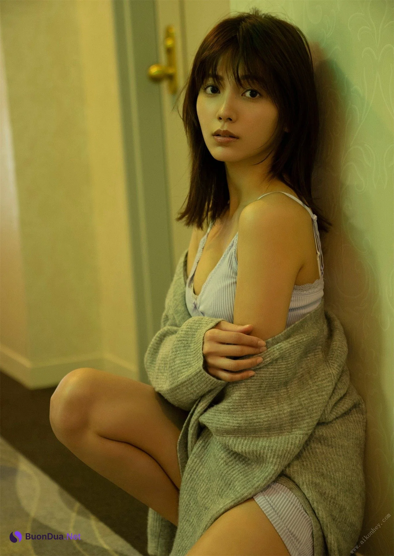 Miki Nanri 南里美希, SUMMER WINK スピサン グラビアフォトブック Set.01 - Photo 2