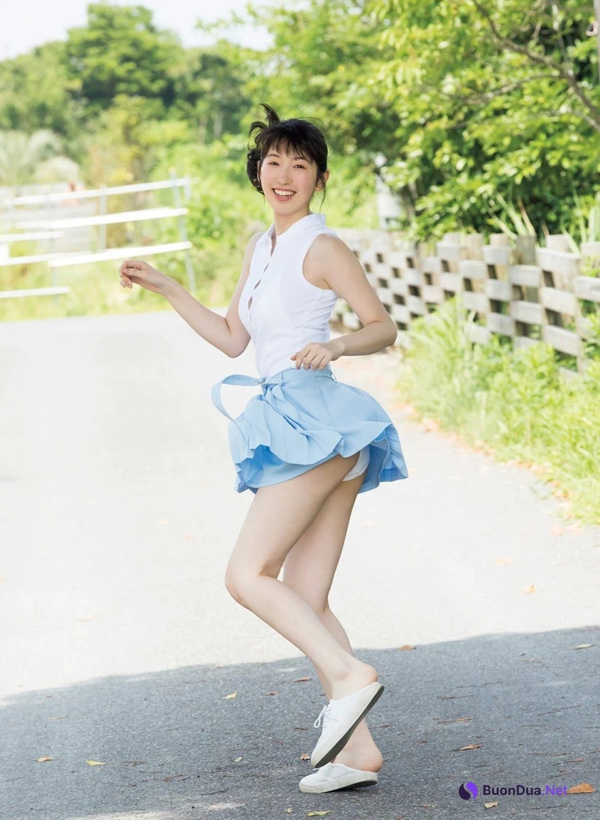 Mikoto Hibi 日比美思, FRIDAY 2019.03.15 (フライデー 2019年3月15日号) - Photo 2