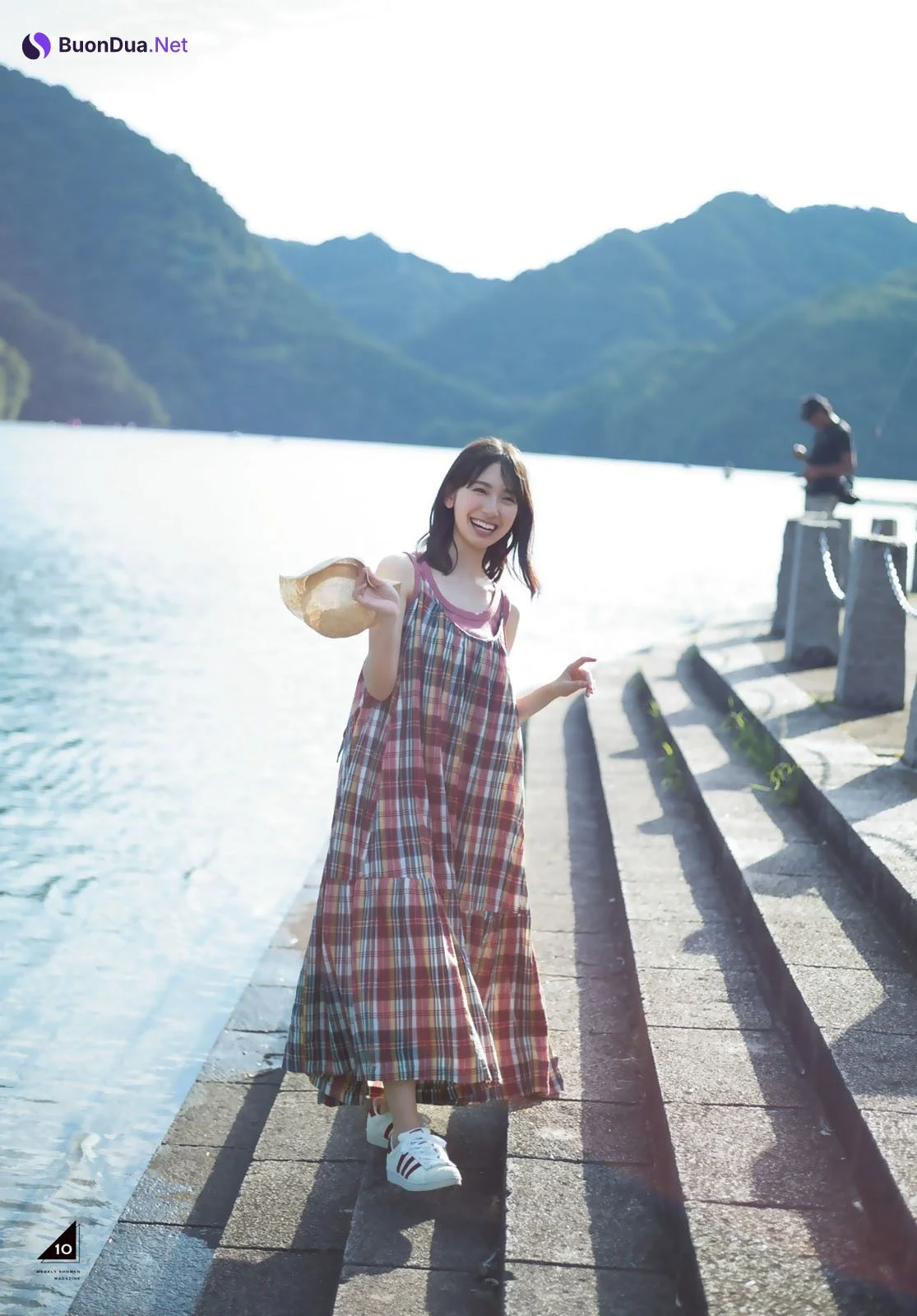 Miku Kanemura 金村美玖, Shonen Magazine 2022 No.41 (週刊少年マガジン 2022年41号) - Photo 12