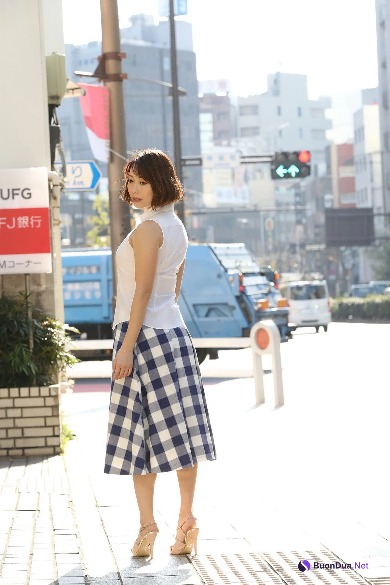 Miku 未來, 週刊ポストデジタル写真集 聡明な淑女の止まらない妄想 Set.01 - 写真 3