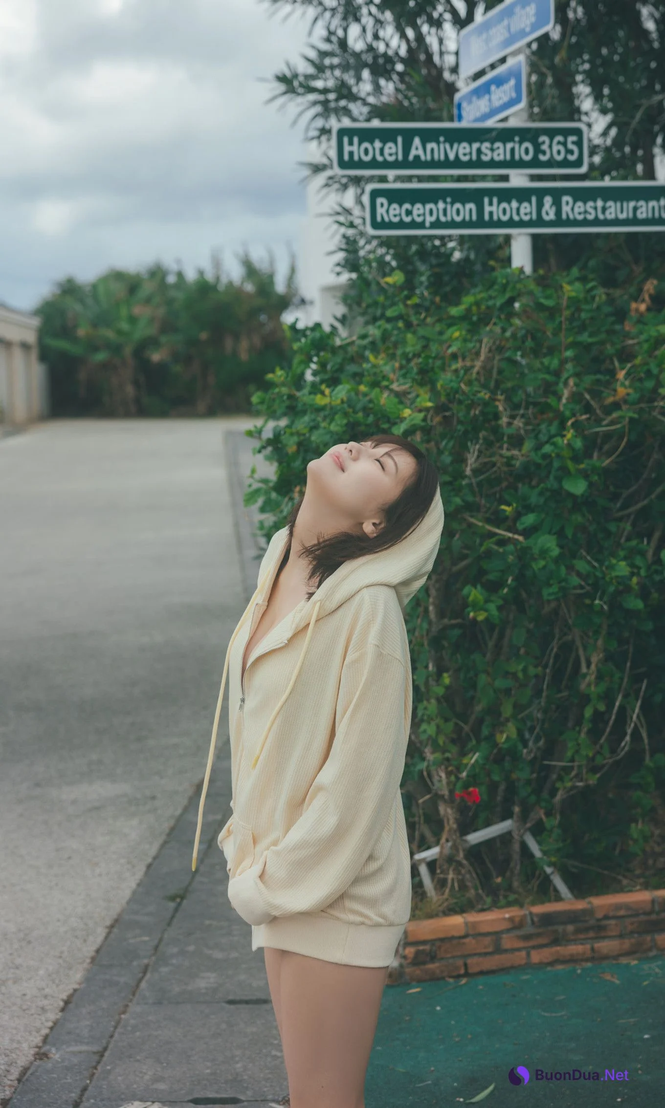 Miku Tanaka 田中美久, 週プレ Photo Book 「キミの街まで」 Set.02 - Photo 18