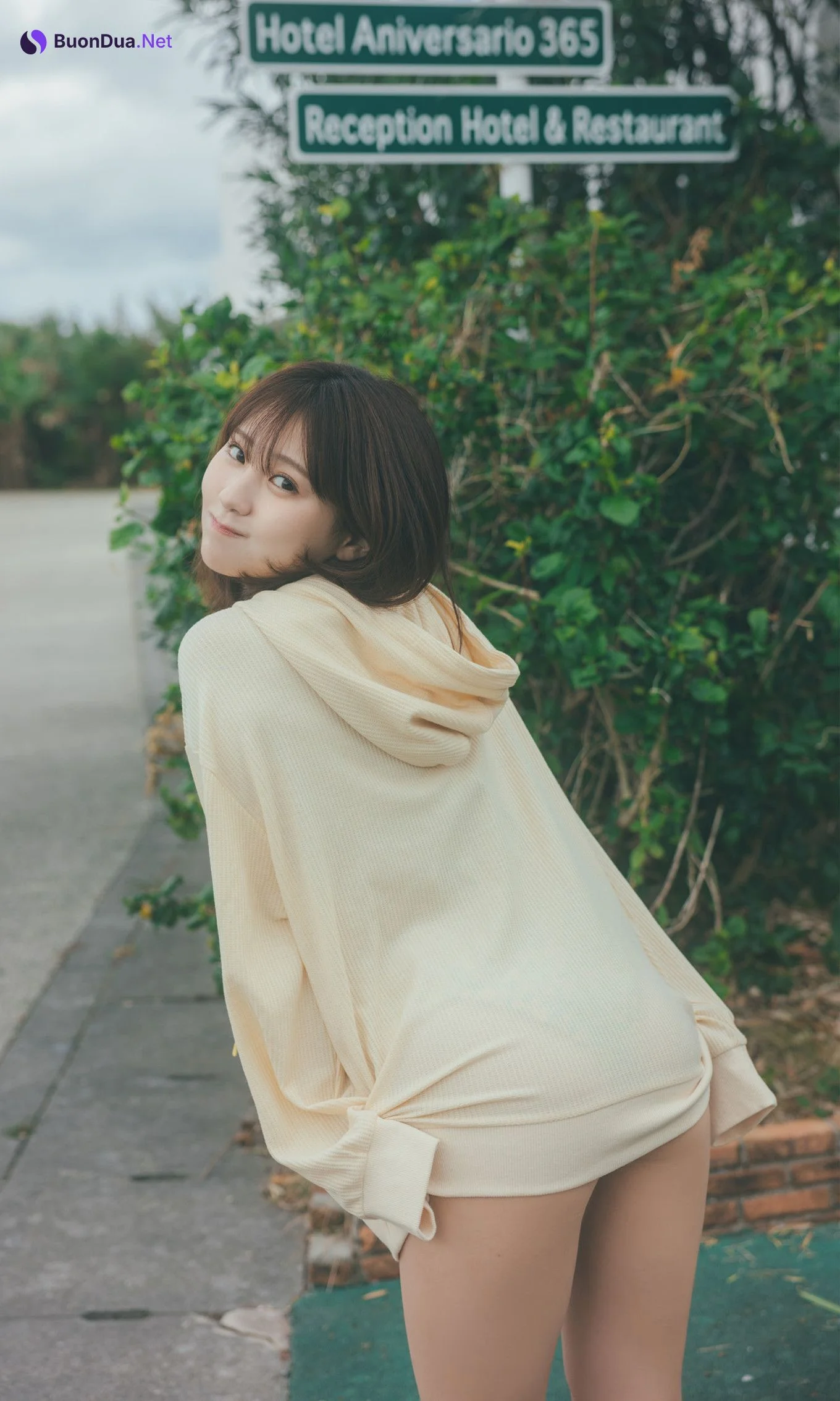 Miku Tanaka 田中美久, 週プレ Photo Book 「キミの街まで」 Set.02 - Photo 19