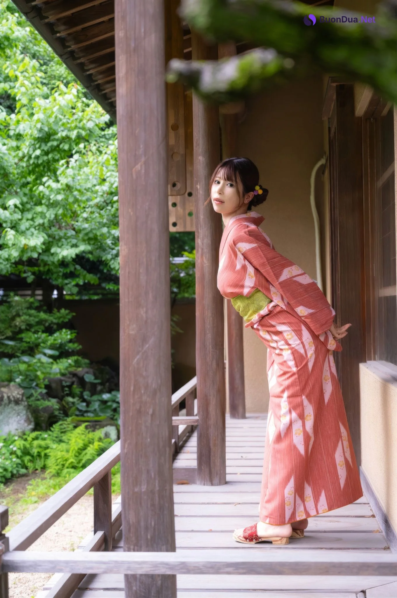 Mikuru Shiiba 有岡みう, 写真集 「木漏れ日の中で」 Set.01 - Photo 13