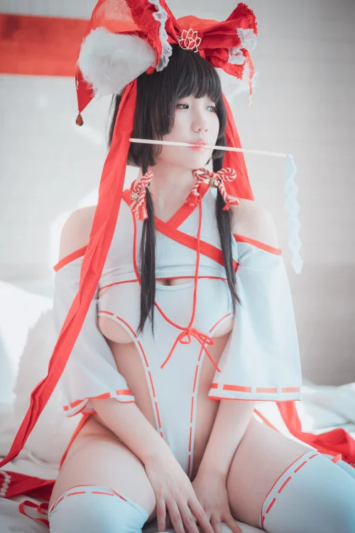Mimmi 밈미, [DJAWA] Kitsune Miko A.Ver