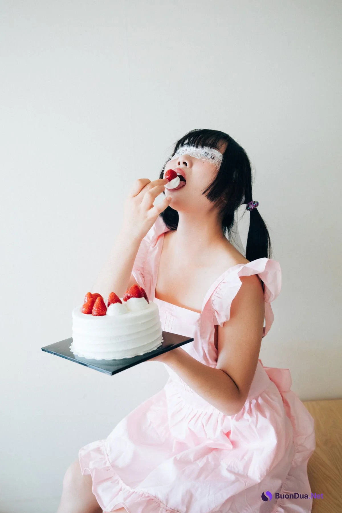 Min 민, Loozy “Taste Me” - Photo 2