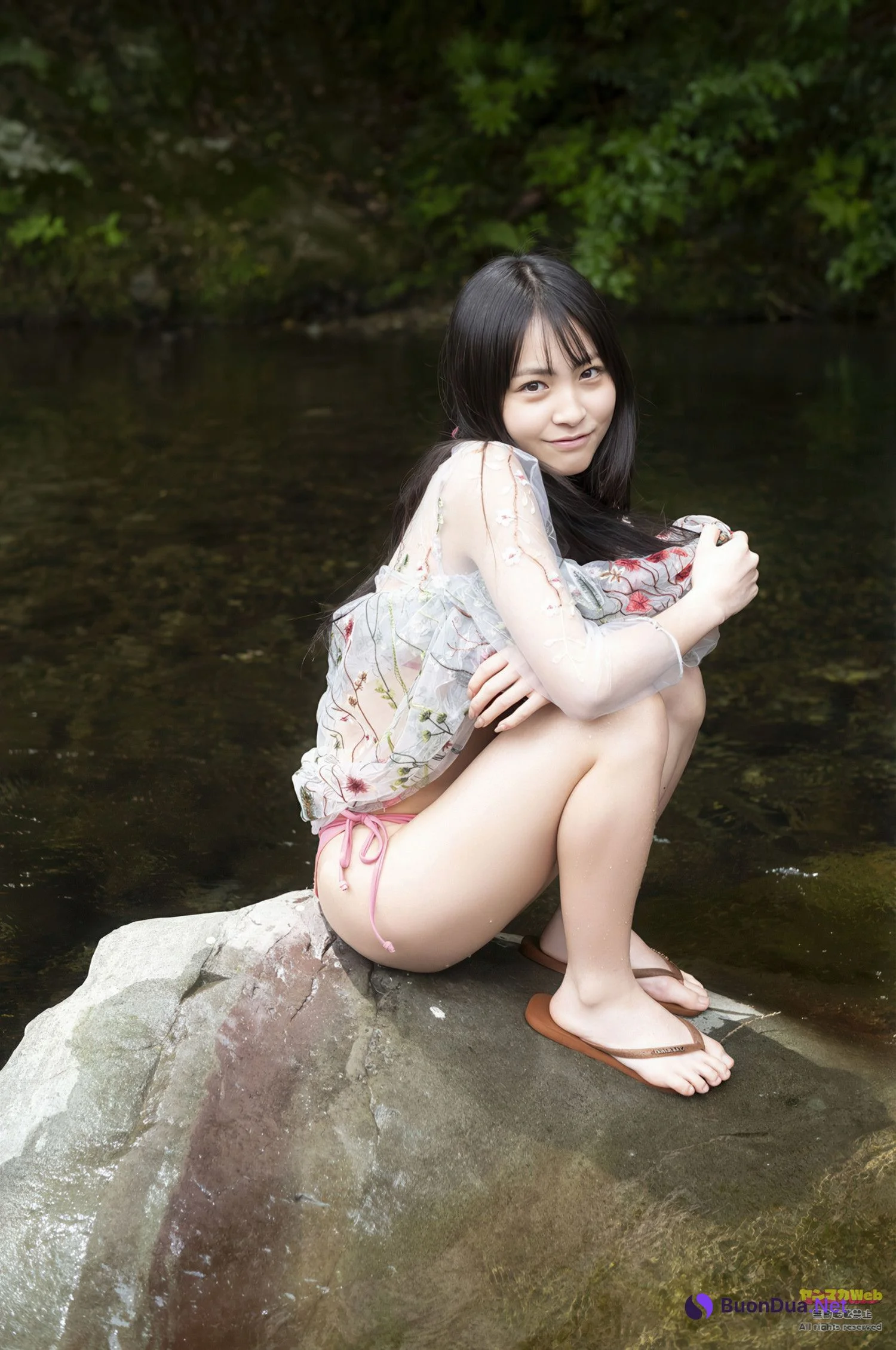 Minami Arimura 有村南海, Young Magazine 2025 No.31 (ヤングマガジン 2025年31号) - Photo 11