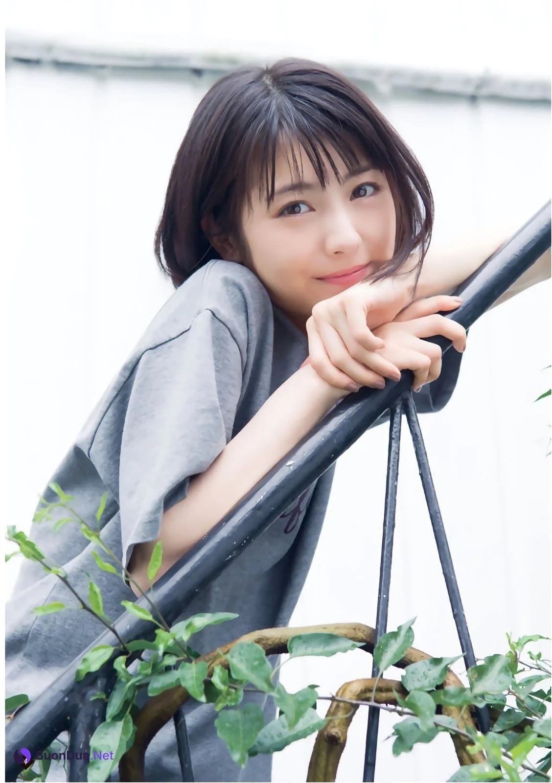 Minami Hamabe 浜辺美波, Shonen Magazine 2019 No.34 (少年マガジン 2019年34号) - Photo 5