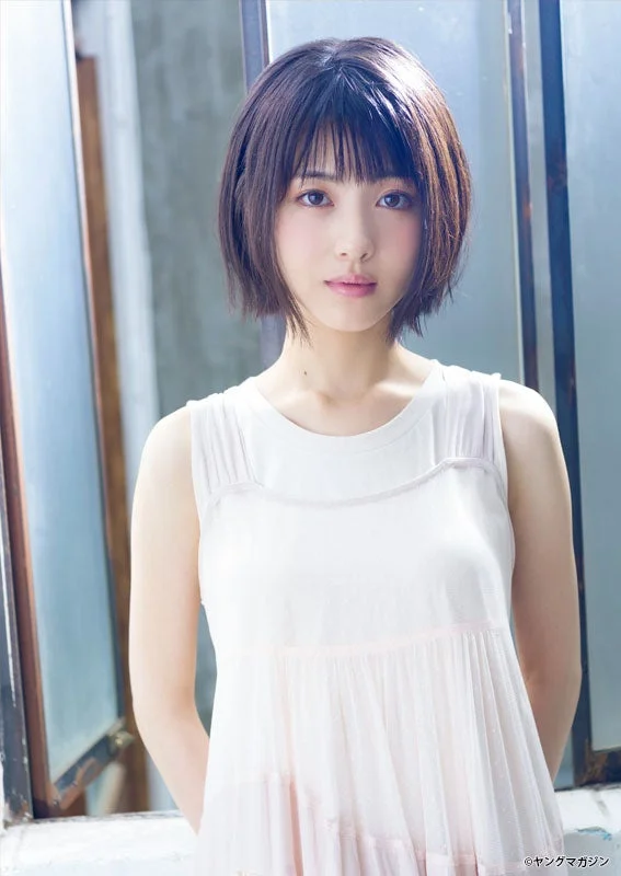 Minami Hamabe 浜辺美波, Young Magazine 2019 No.33 (ヤングマガジン 2019年33号)