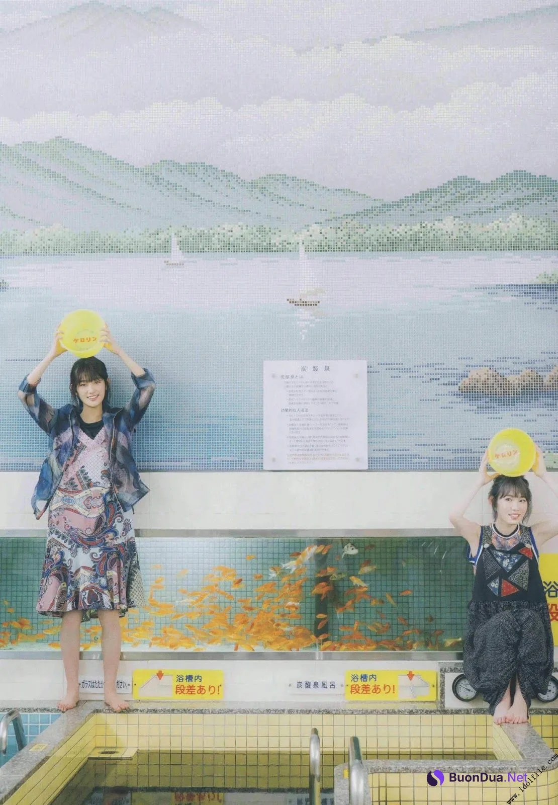 Minami Koike 小池美波, Rina Inoue 井上梨名, B.L.T. 2019.09 (ビー・エル・ティー 2019年9月号) - Photo 3
