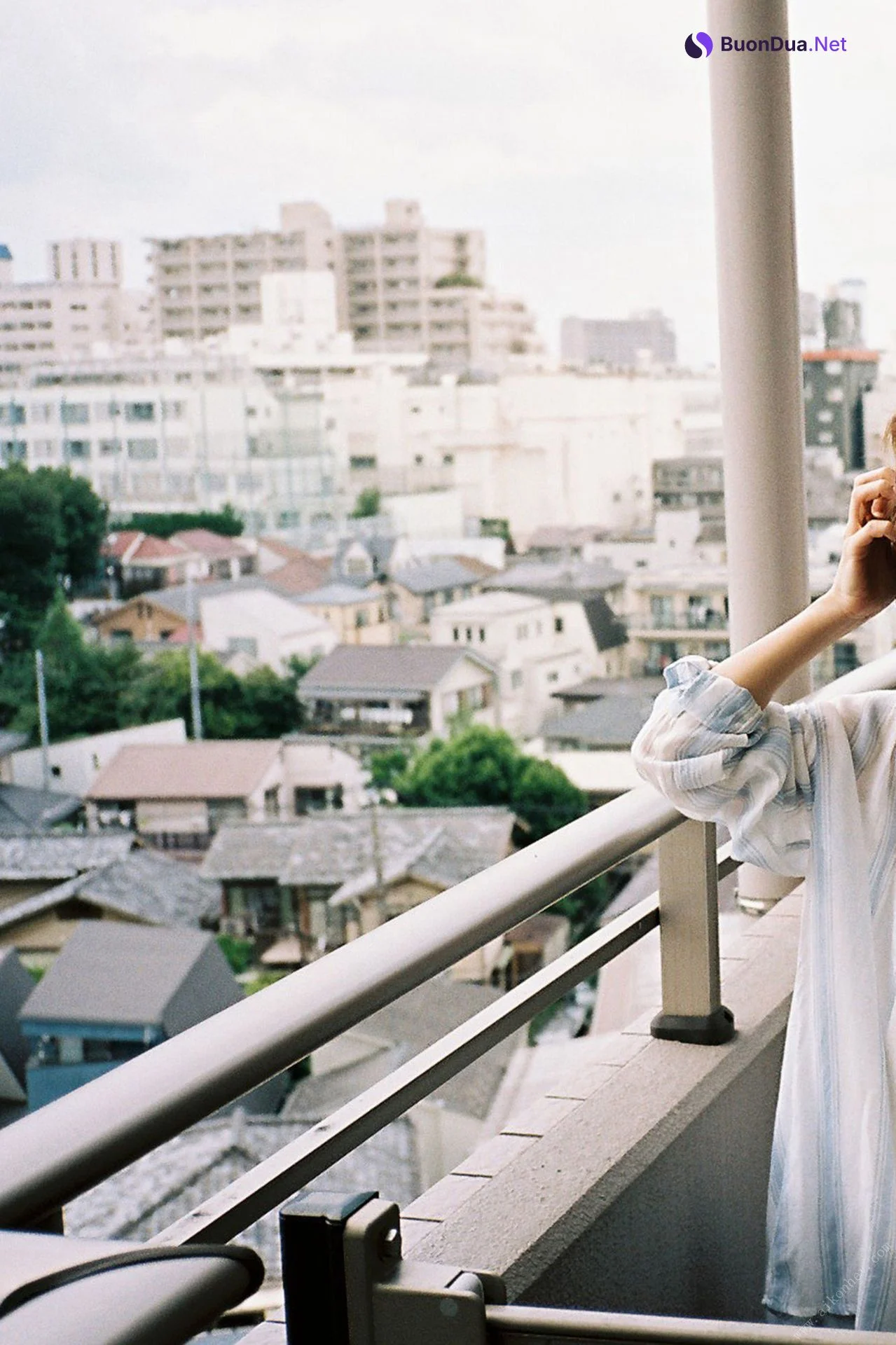 Minami Kojima 小島みなみ, 週刊ポストデジタル写真集 いっしょに住まない？ Set.01 - Photo 4
