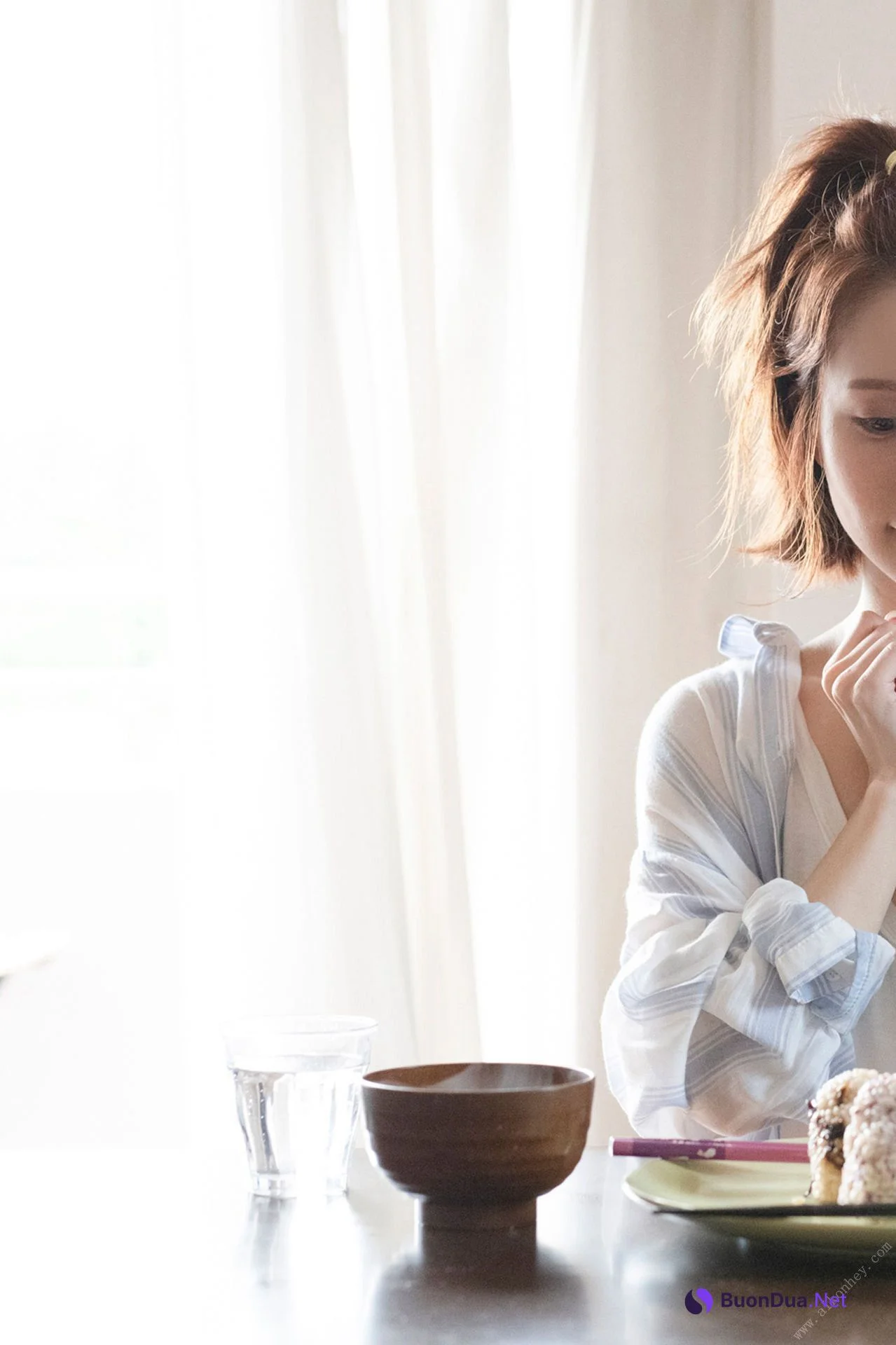 Minami Kojima 小島みなみ, 週刊ポストデジタル写真集 いっしょに住まない？ Set.01 - Photo 9