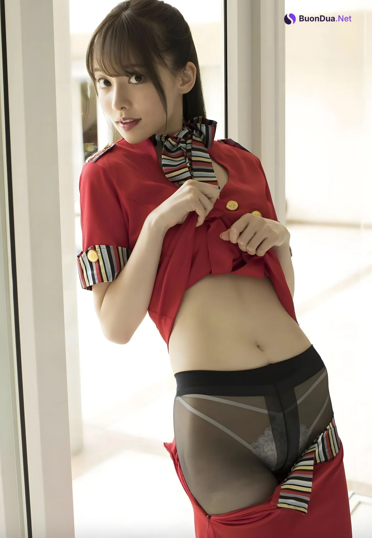 Minami Sakisaka 咲坂美波, 写真集 Priority 快楽のフライト (TO ROOM) Set.01 - Photo 8