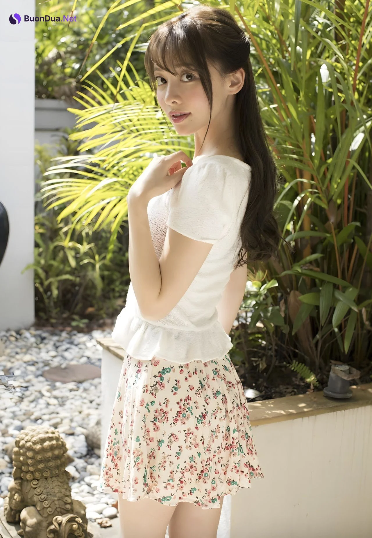 Minami Sakisaka 咲坂美波, 写真集 Priority 快楽のフライト (TO ROOM) Set.04 - Photo 5