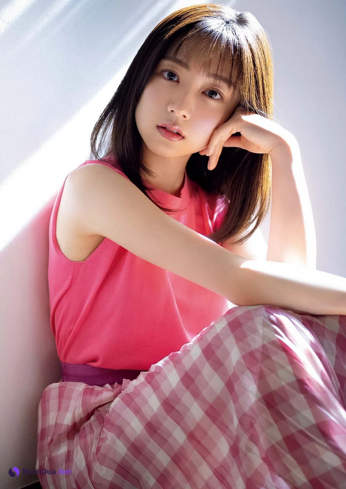 Minami Sakuma 佐久間みなみ, Big Comic Spirits 2023 No.16 (ビッグコミックスピリッツ 2023年16号) - Photo 8