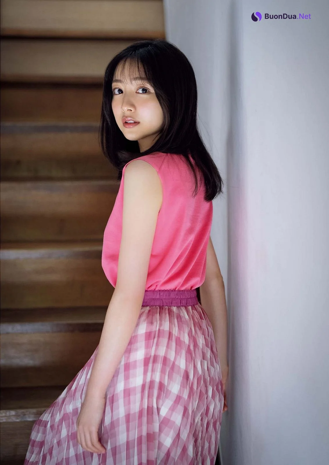 Minami Sakuma 佐久間みなみ, Big Comic Spirits 2023 No.16 (ビッグコミックスピリッツ 2023年16号) - Photo 9
